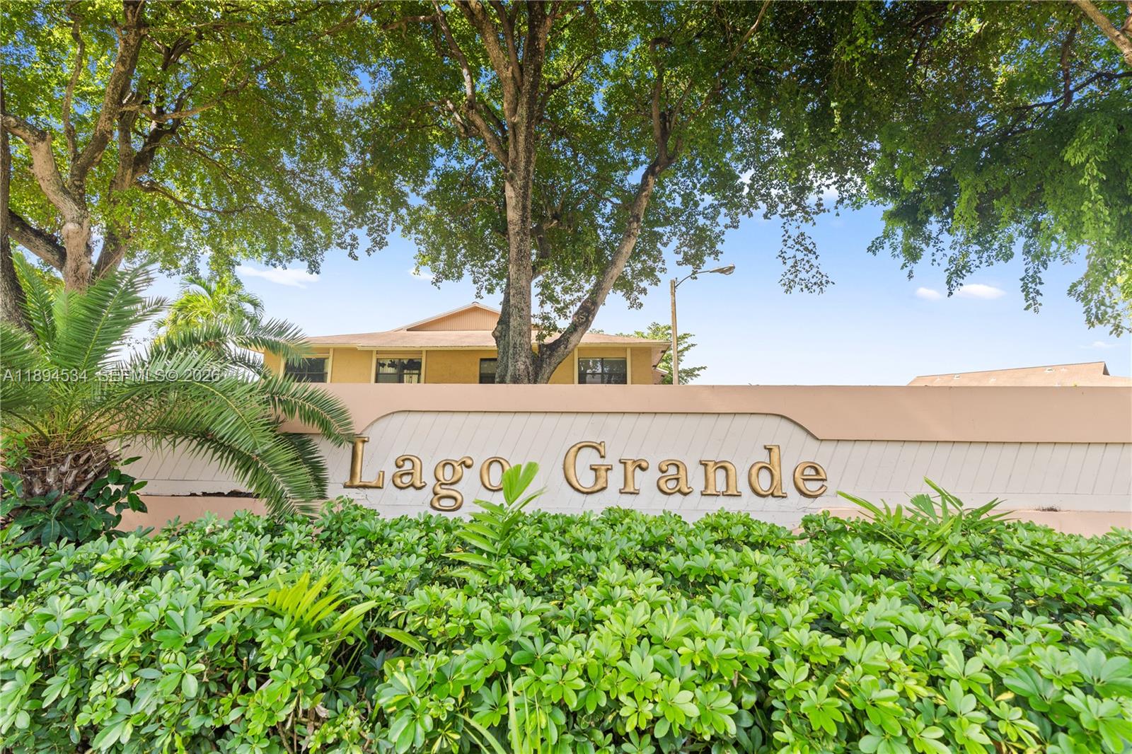 LAGO GRANDE FOUR-A CONDO - Residential