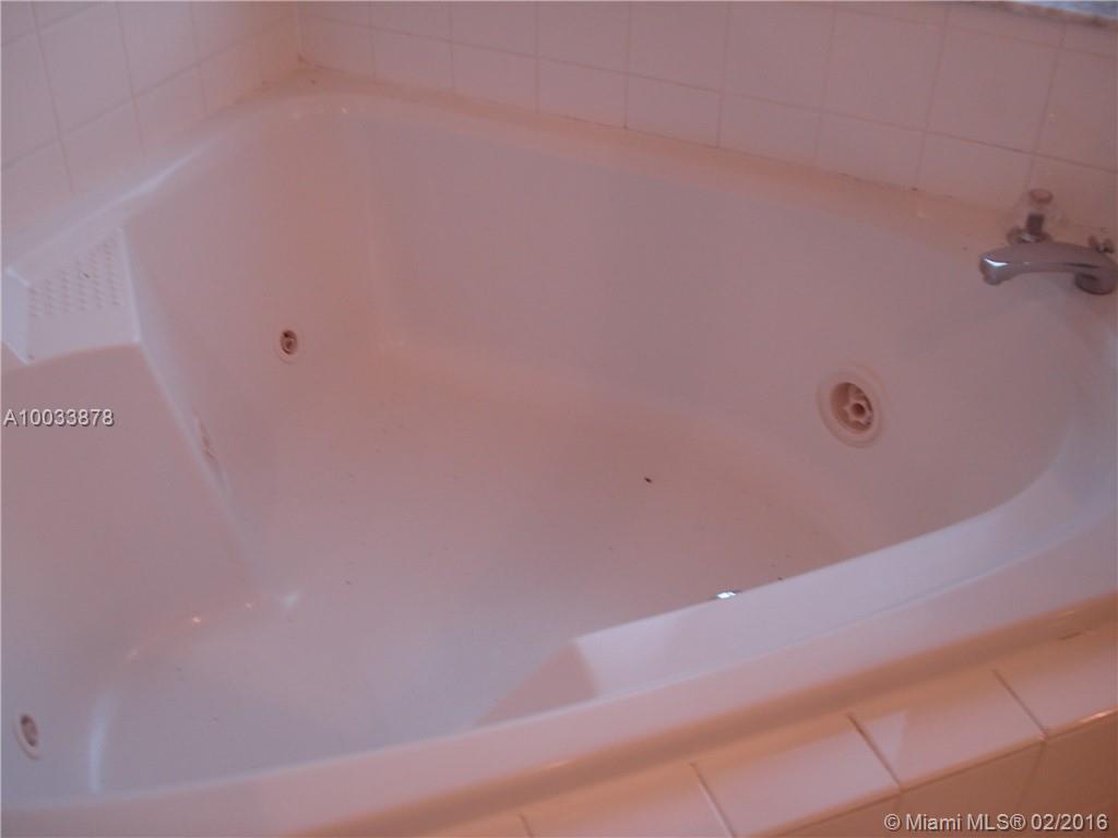 Oak Creek South - Residential Lease