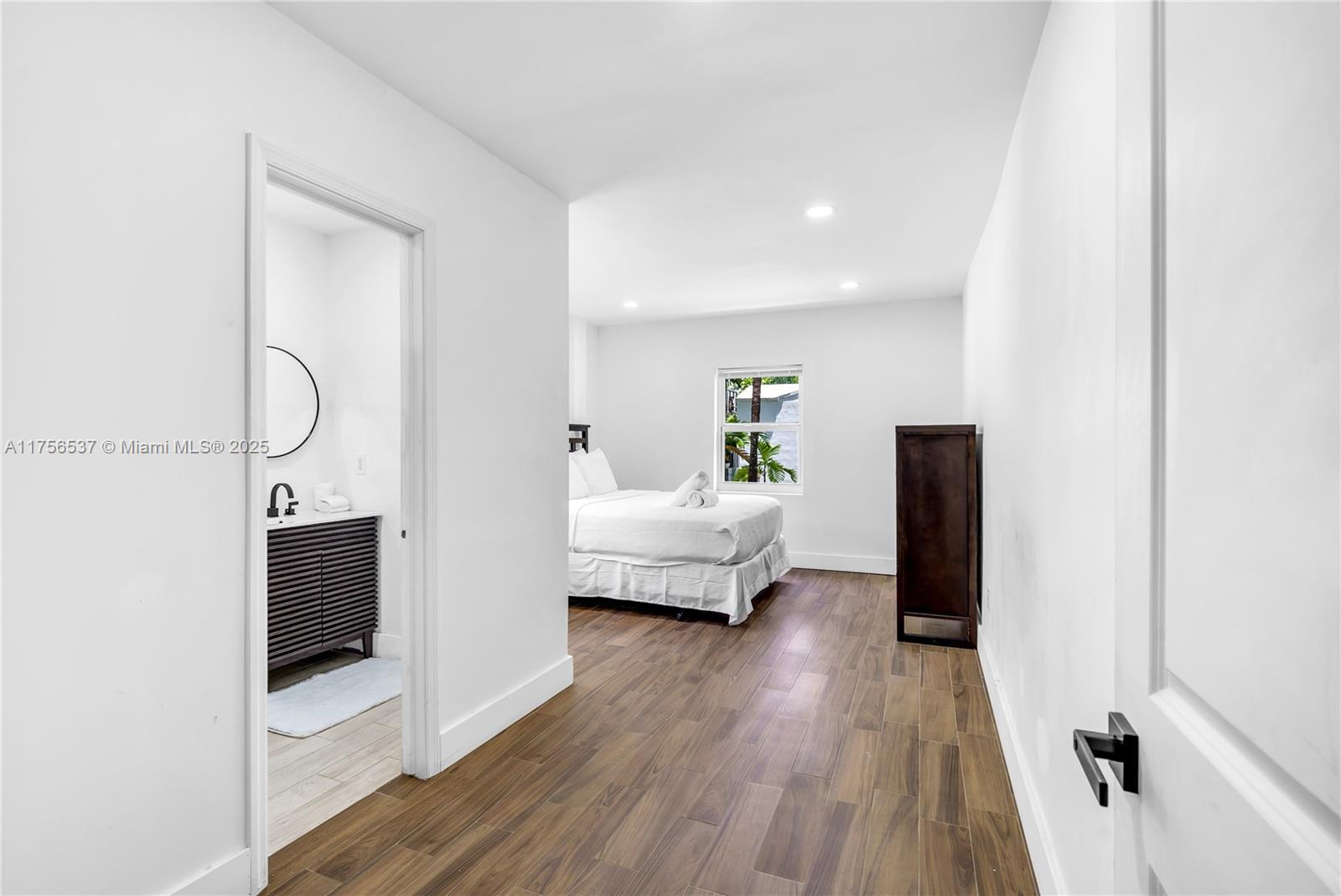 RIVER ESTATES - Residential
