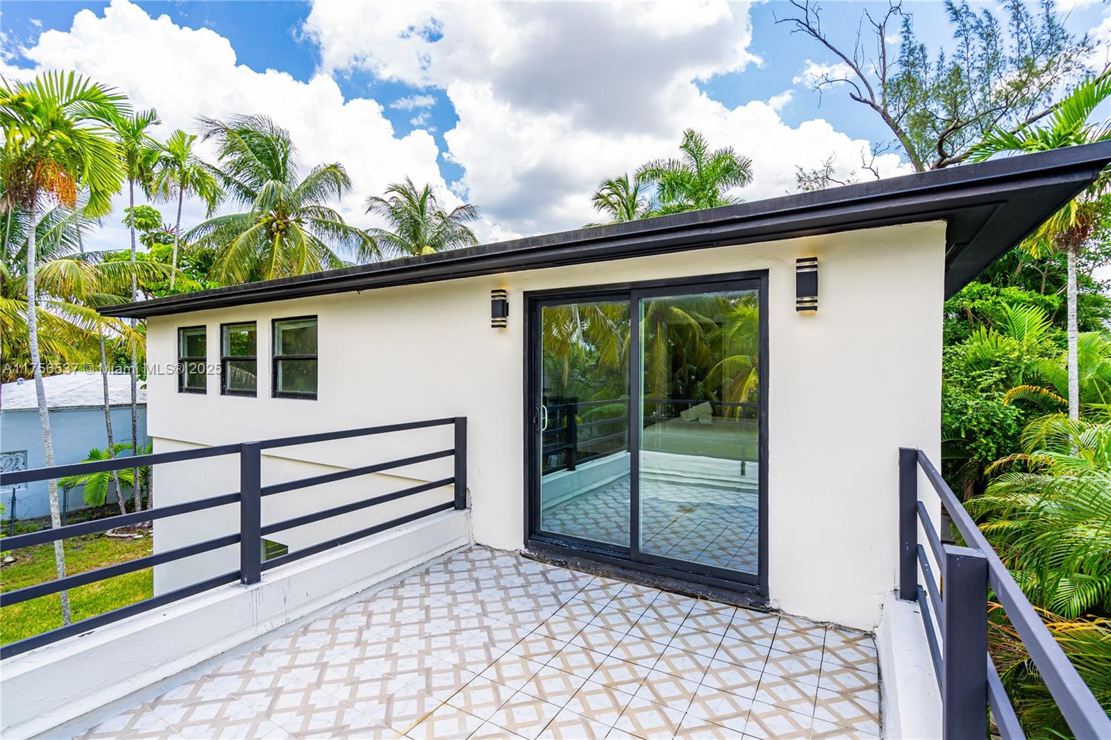 RIVER ESTATES - Residential