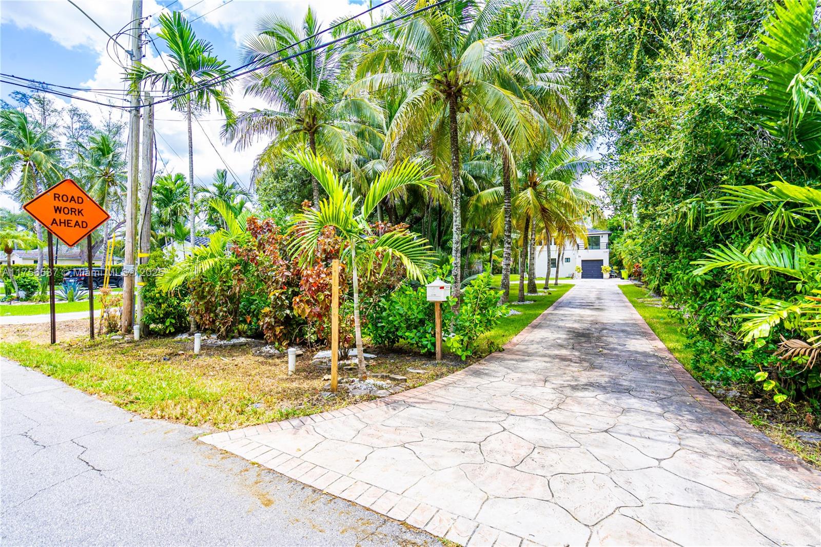 RIVER ESTATES - Residential
