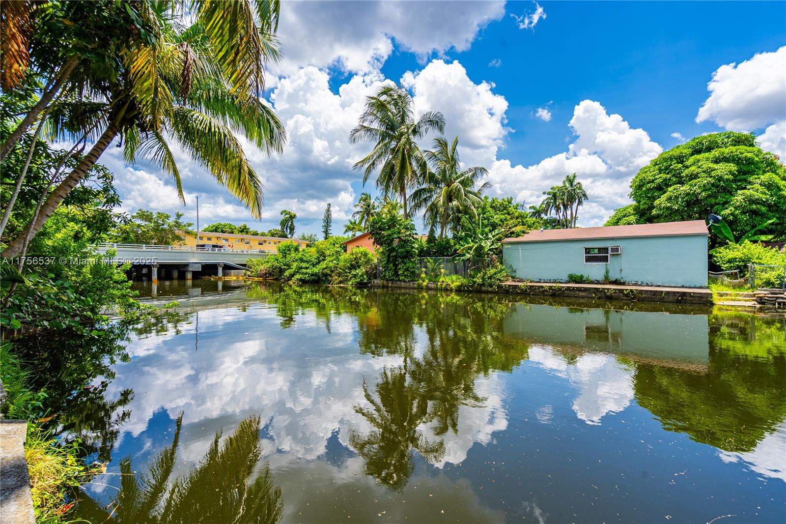 RIVER ESTATES - Residential