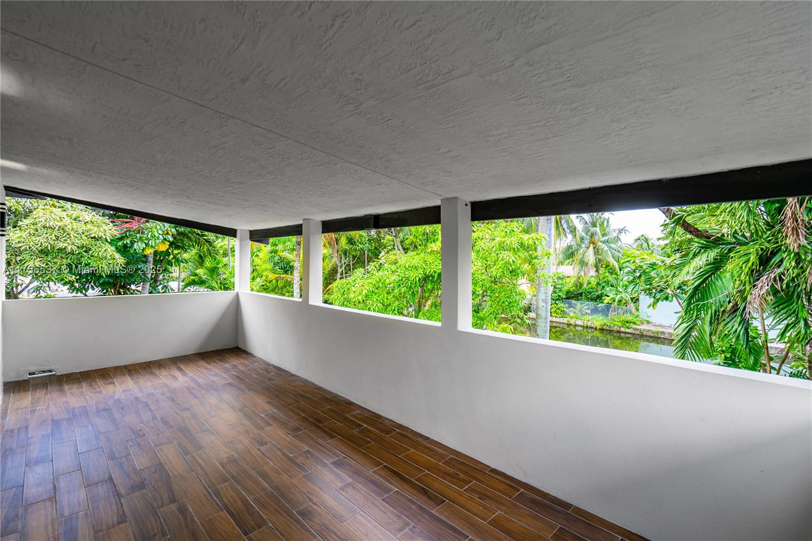 RIVER ESTATES - Residential