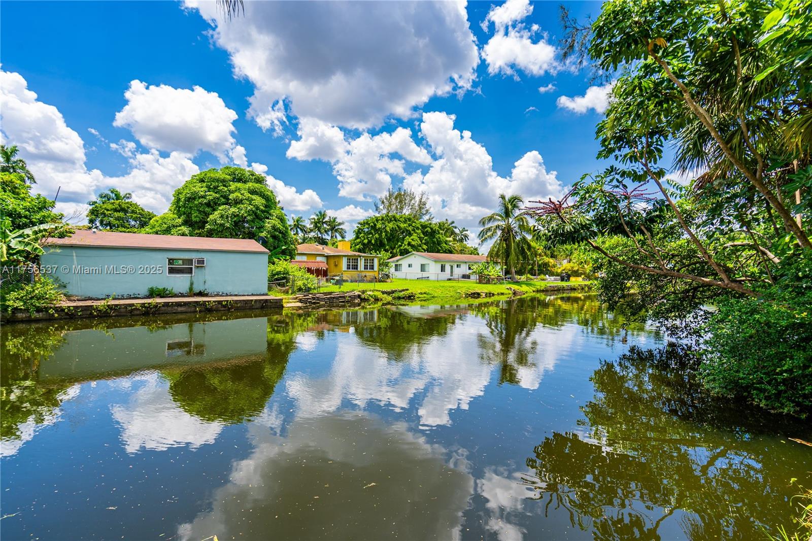 RIVER ESTATES - Residential