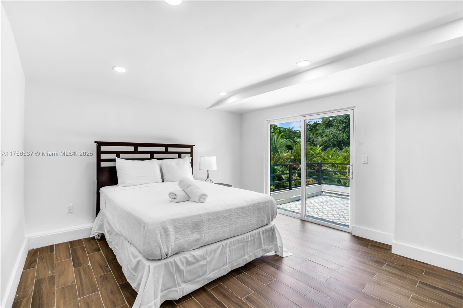 RIVER ESTATES - Residential