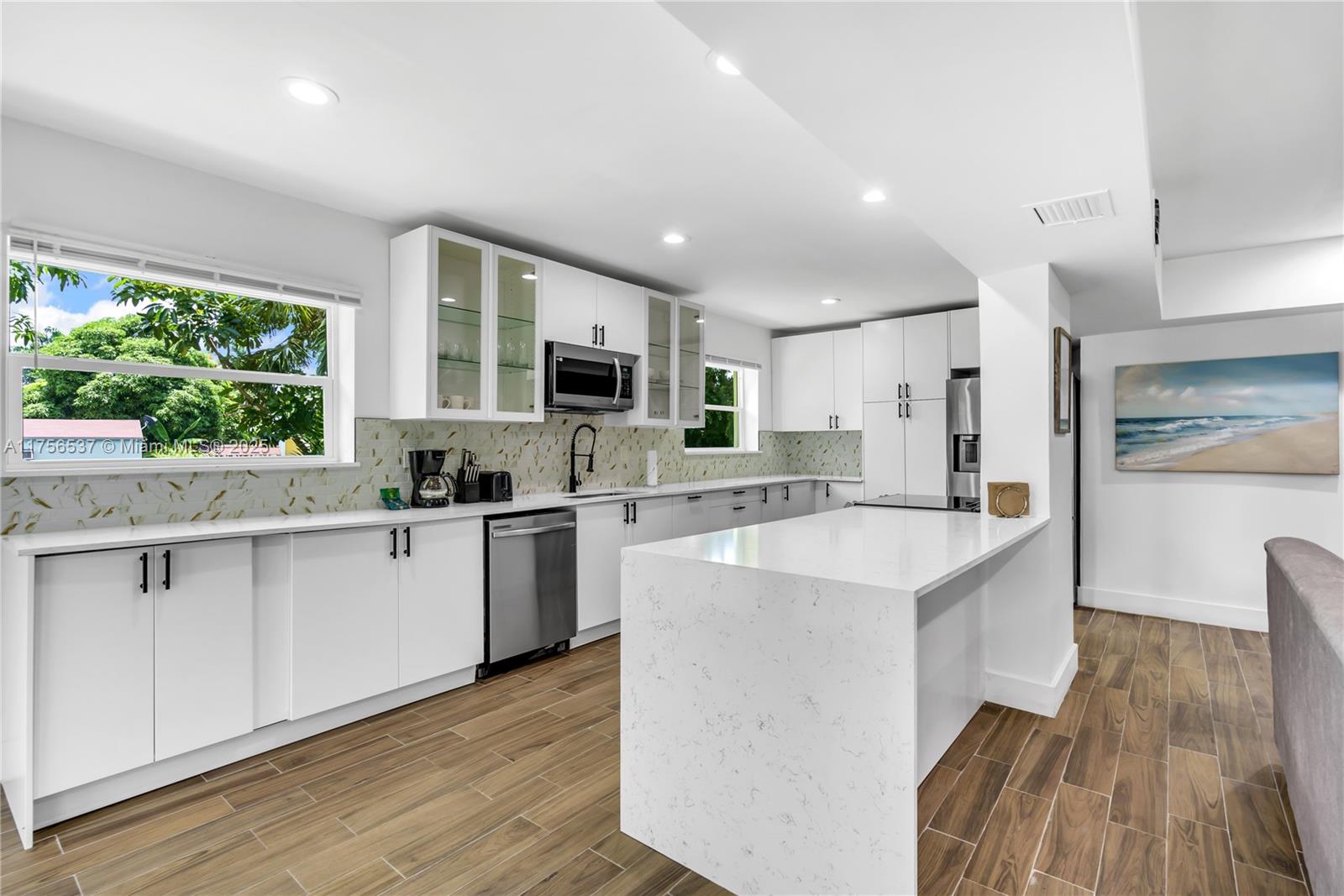 RIVER ESTATES - Residential