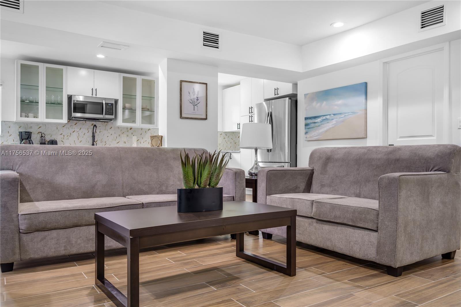 RIVER ESTATES - Residential