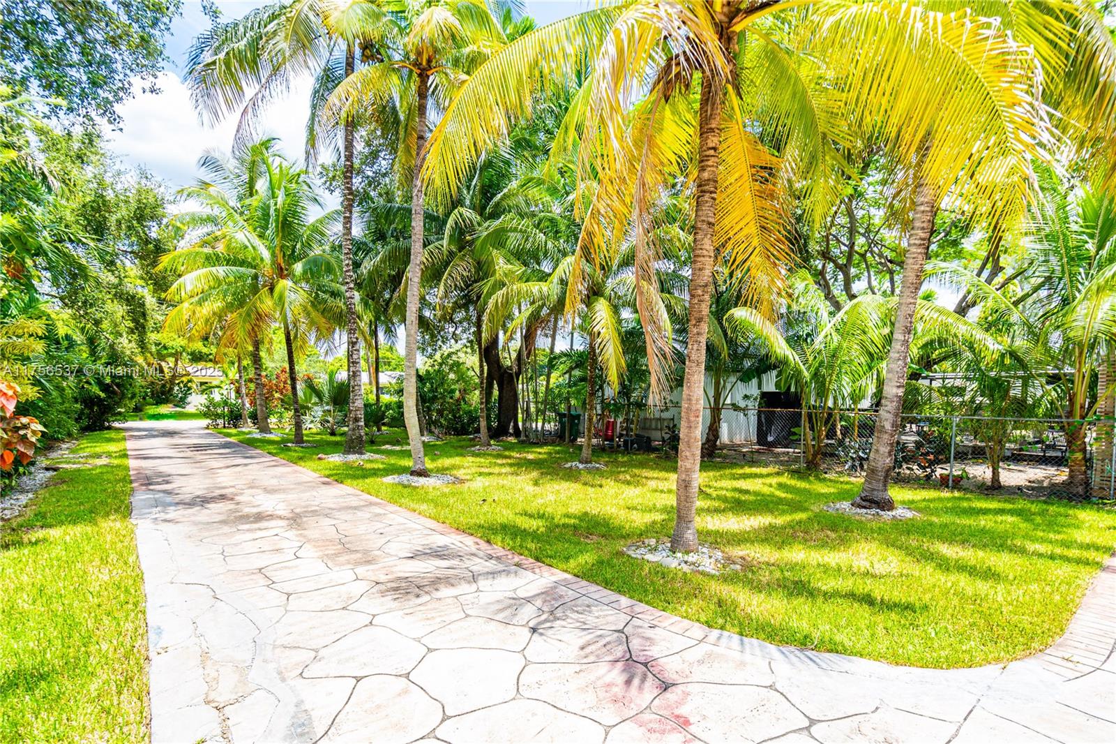 RIVER ESTATES - Residential