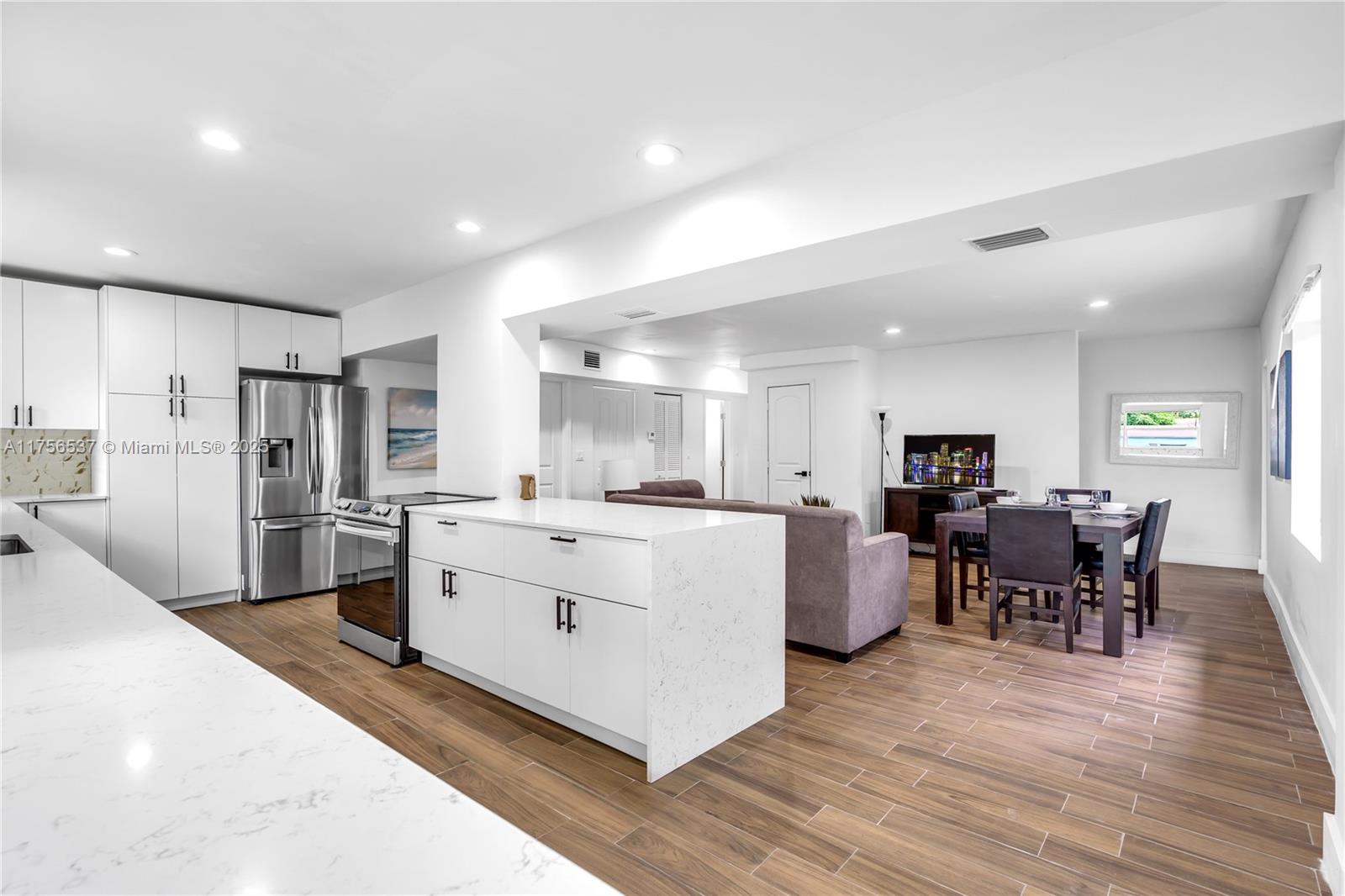RIVER ESTATES - Residential