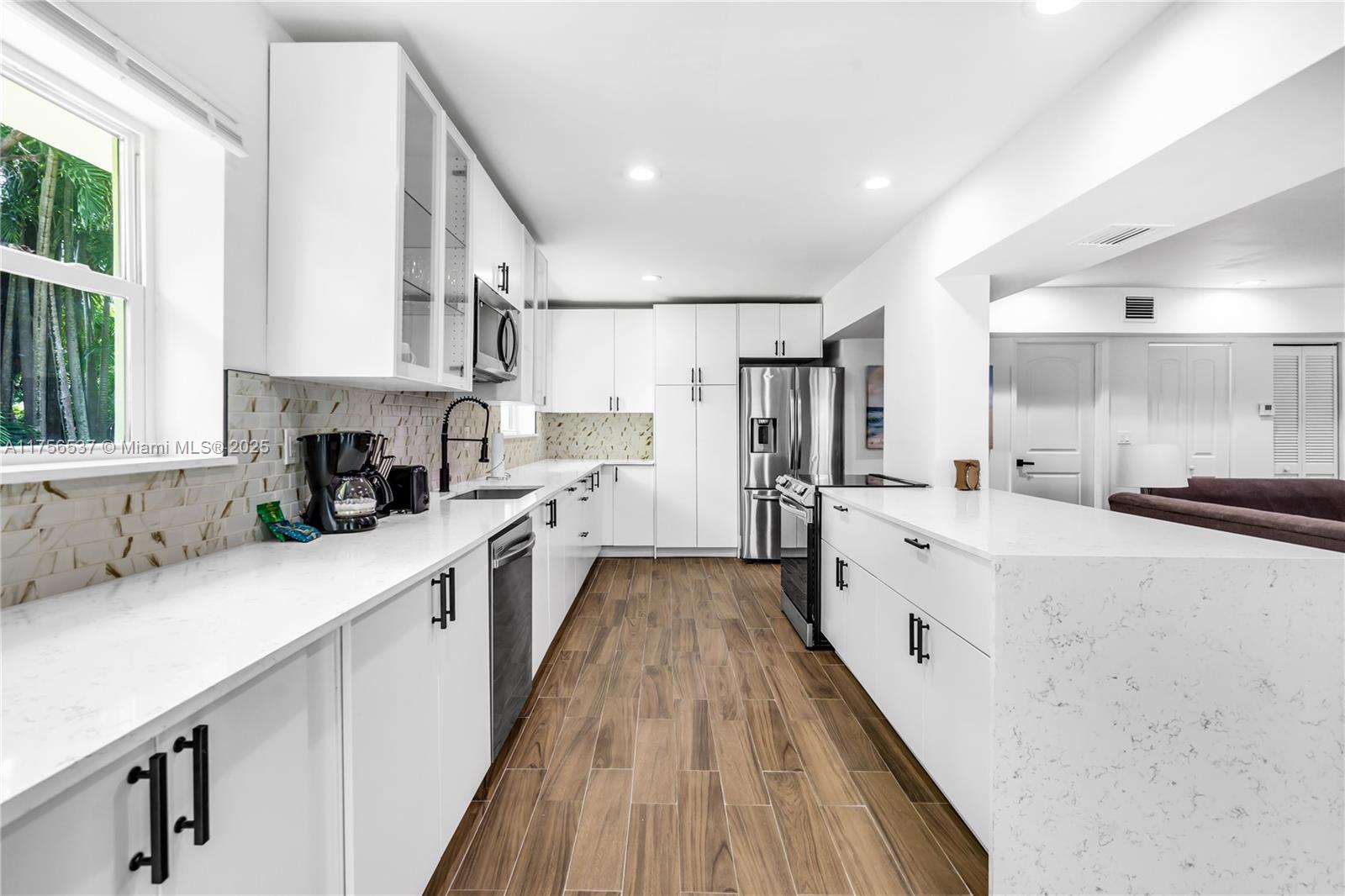 RIVER ESTATES - Residential