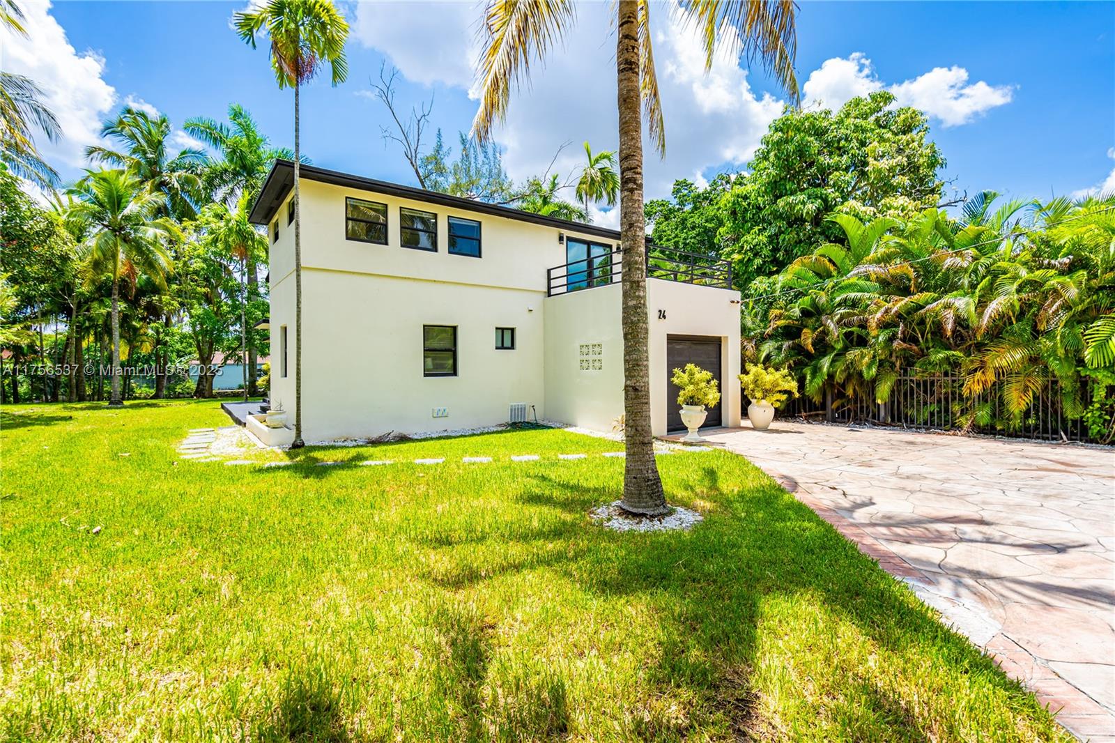 RIVER ESTATES - Residential