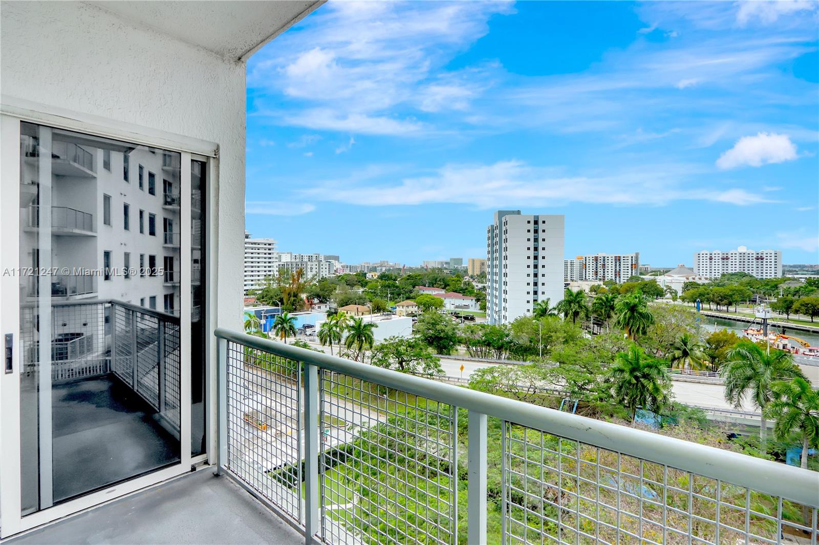 NEO CONDO - Residential Lease
