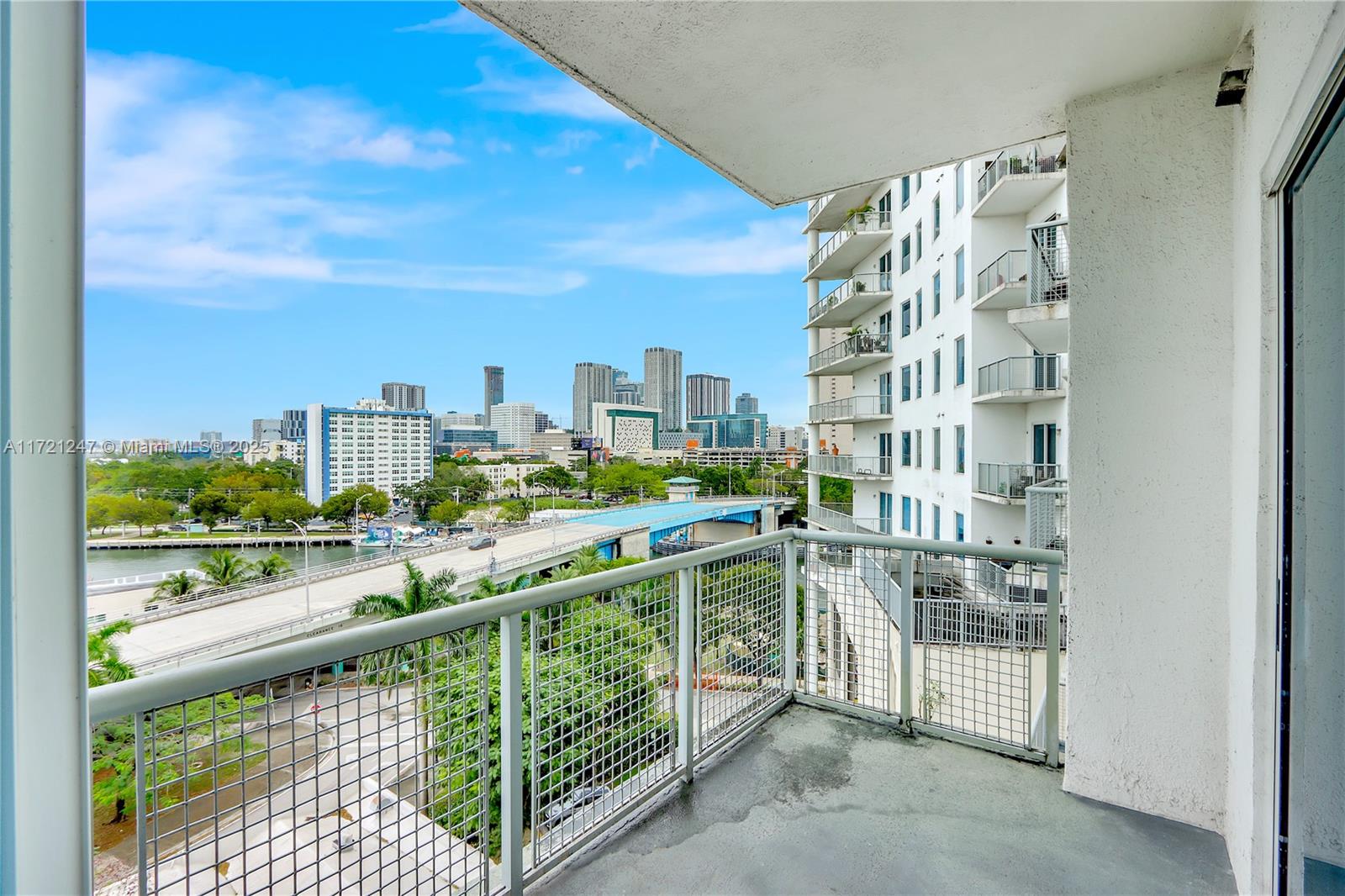 NEO CONDO - Residential Lease