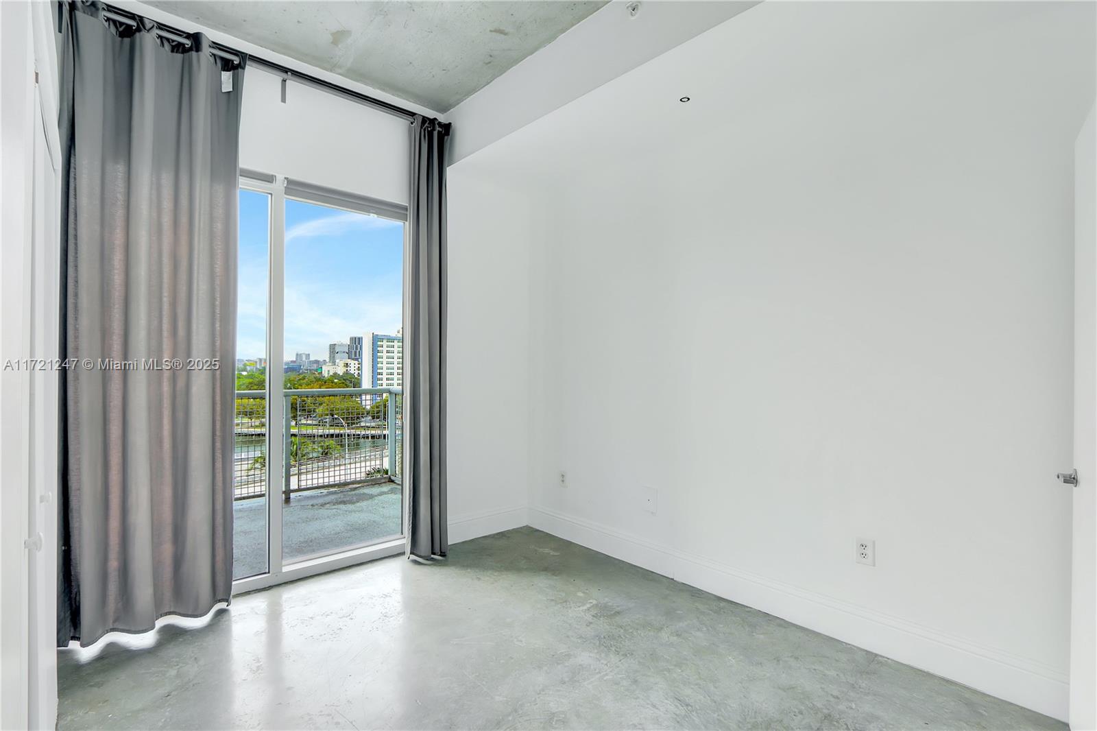 NEO CONDO - Residential Lease