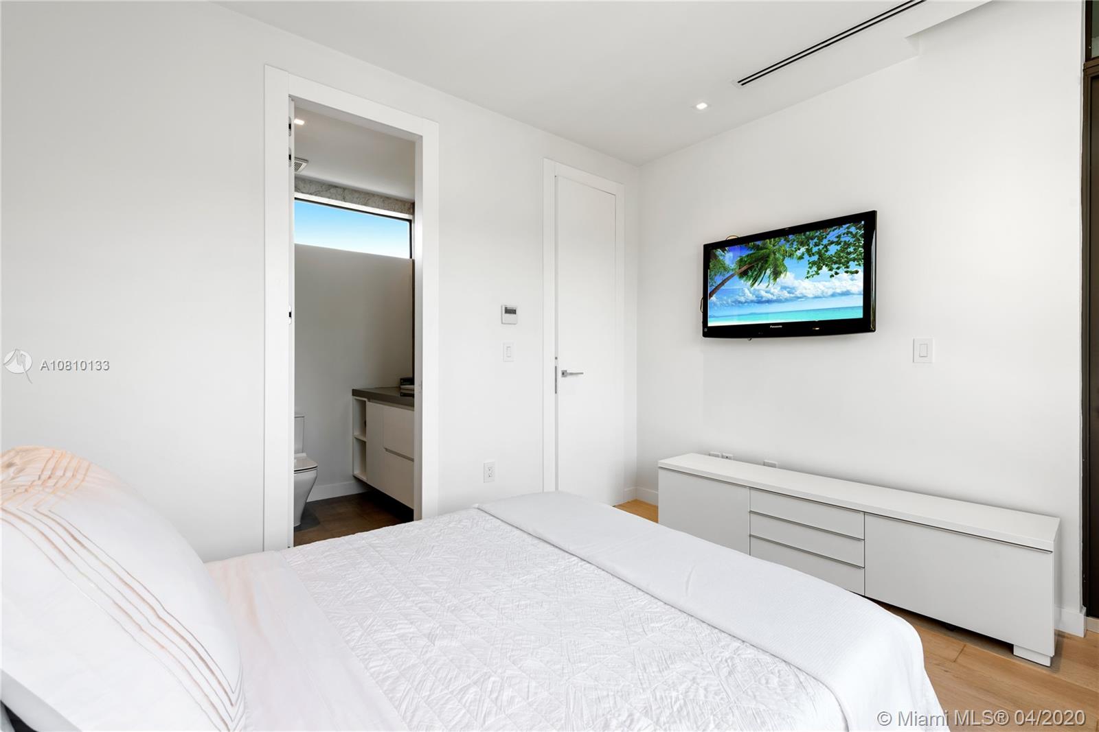 TROPICAL ISLE HOMES SUB 2 - Residential