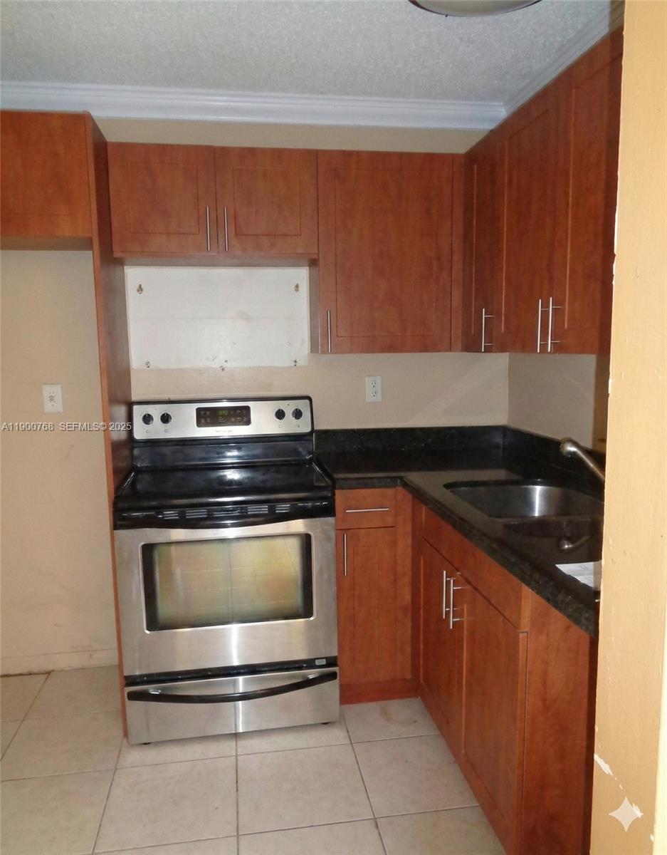 MONTECARLO CONDO - Residential