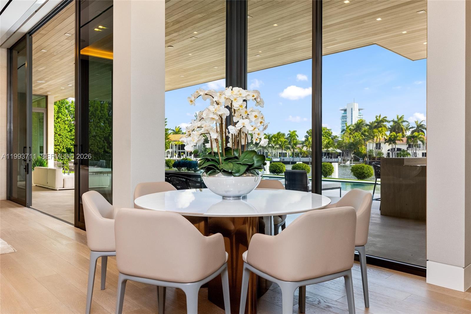 DEL LAGO ISLE - Residential