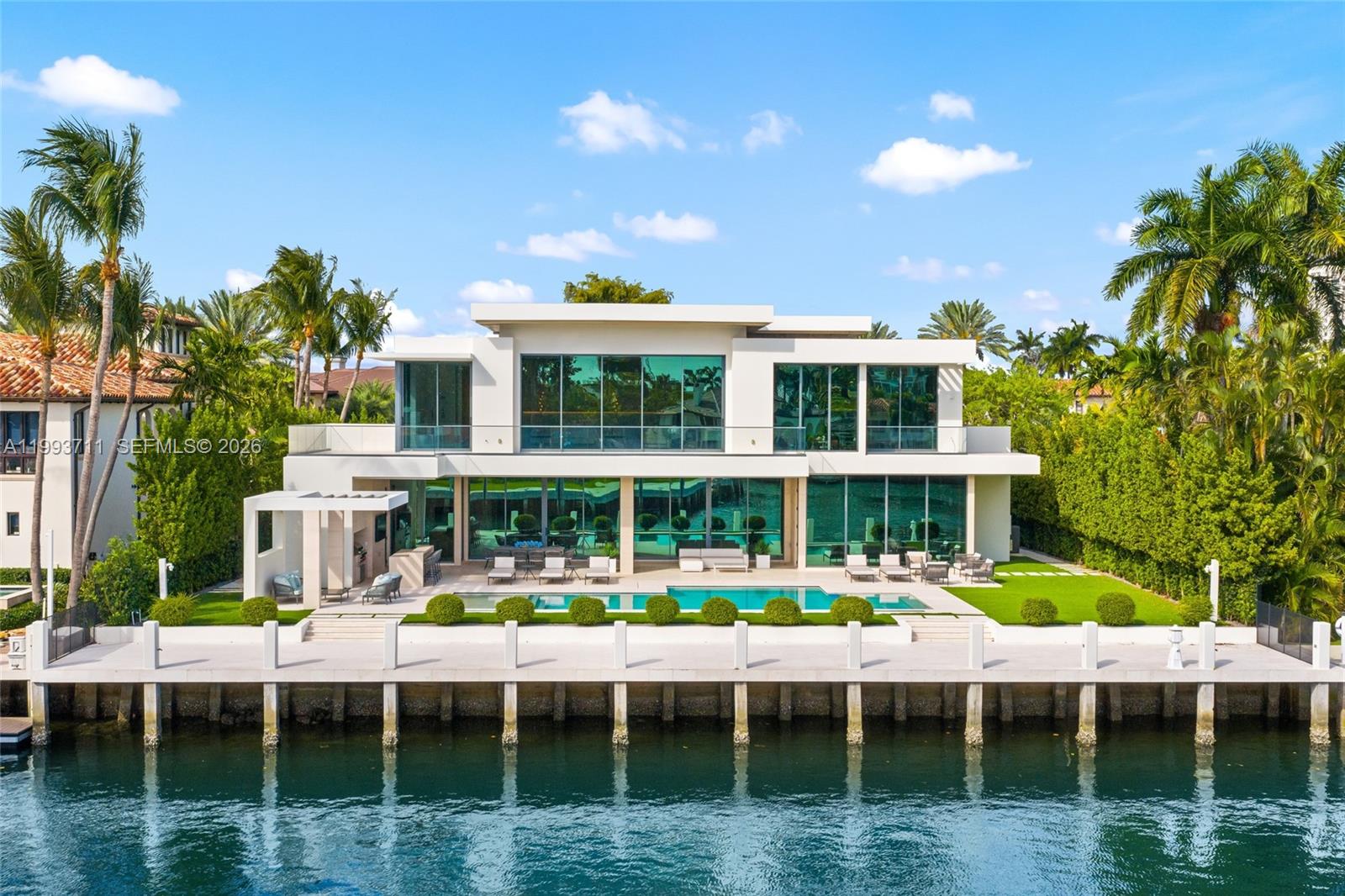 DEL LAGO ISLE - Residential