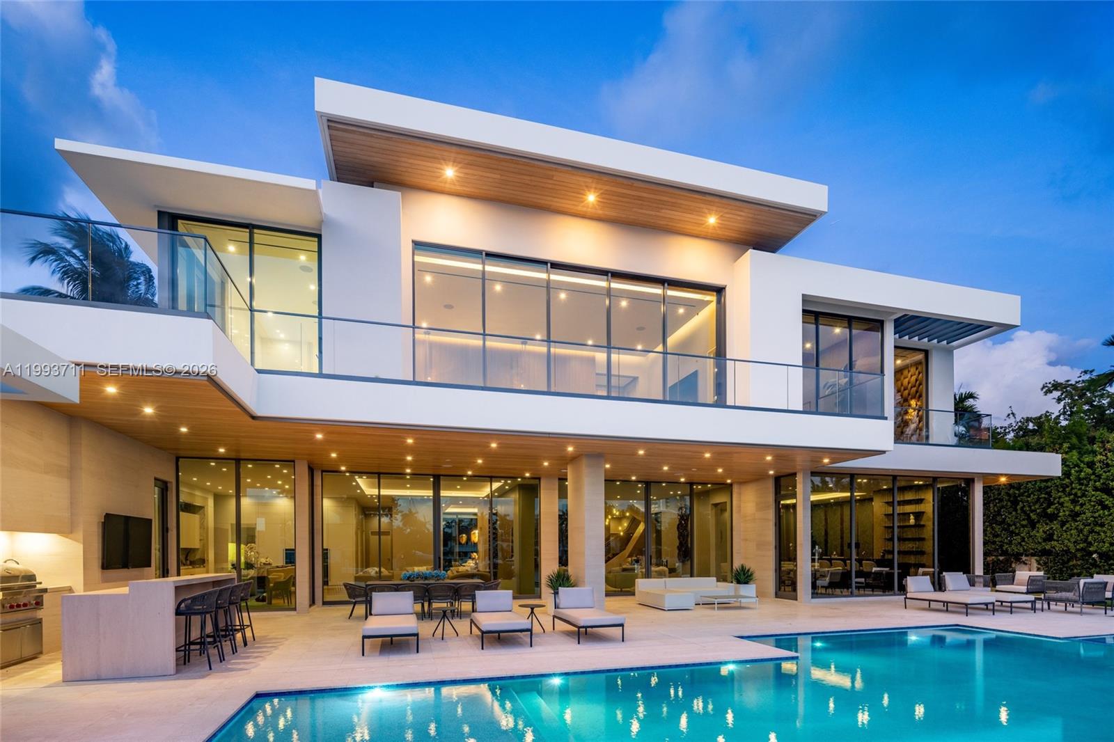 DEL LAGO ISLE - Residential
