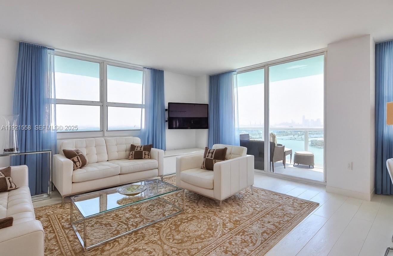 THE FLORIDIAN CONDO - Residential