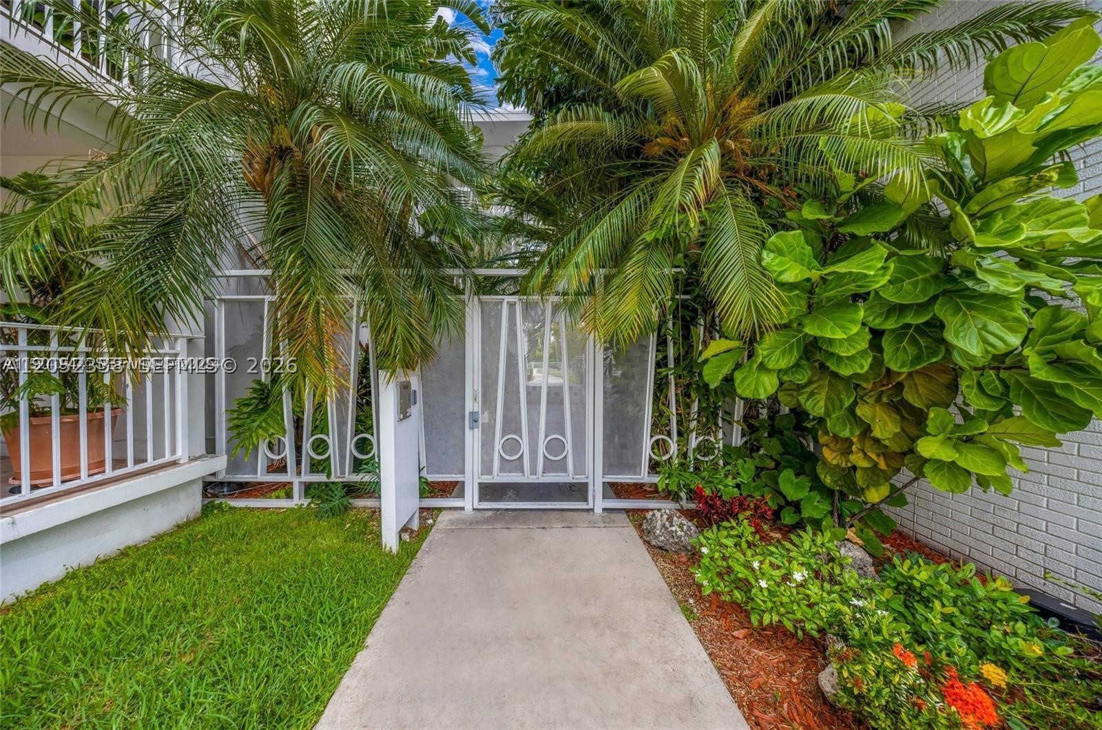 LIDO BAY MANOR - Residential Lease