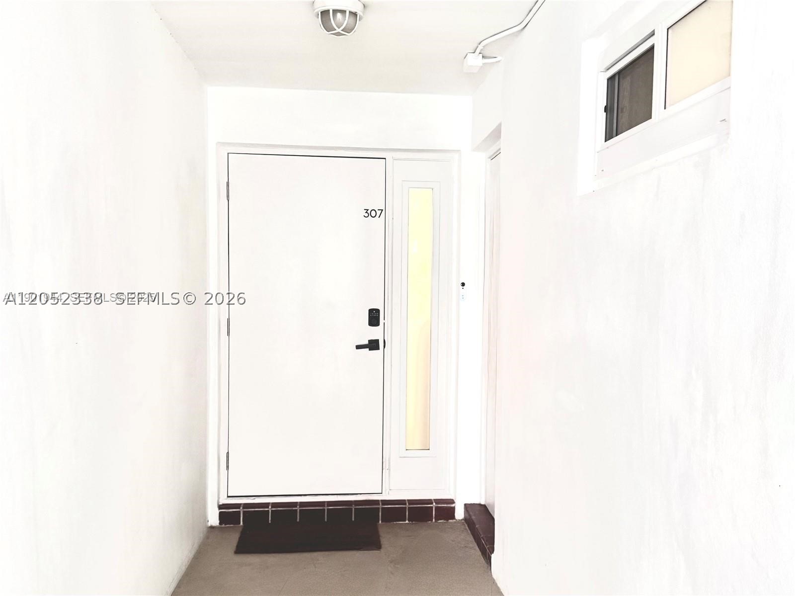 LIDO BAY MANOR - Residential Lease
