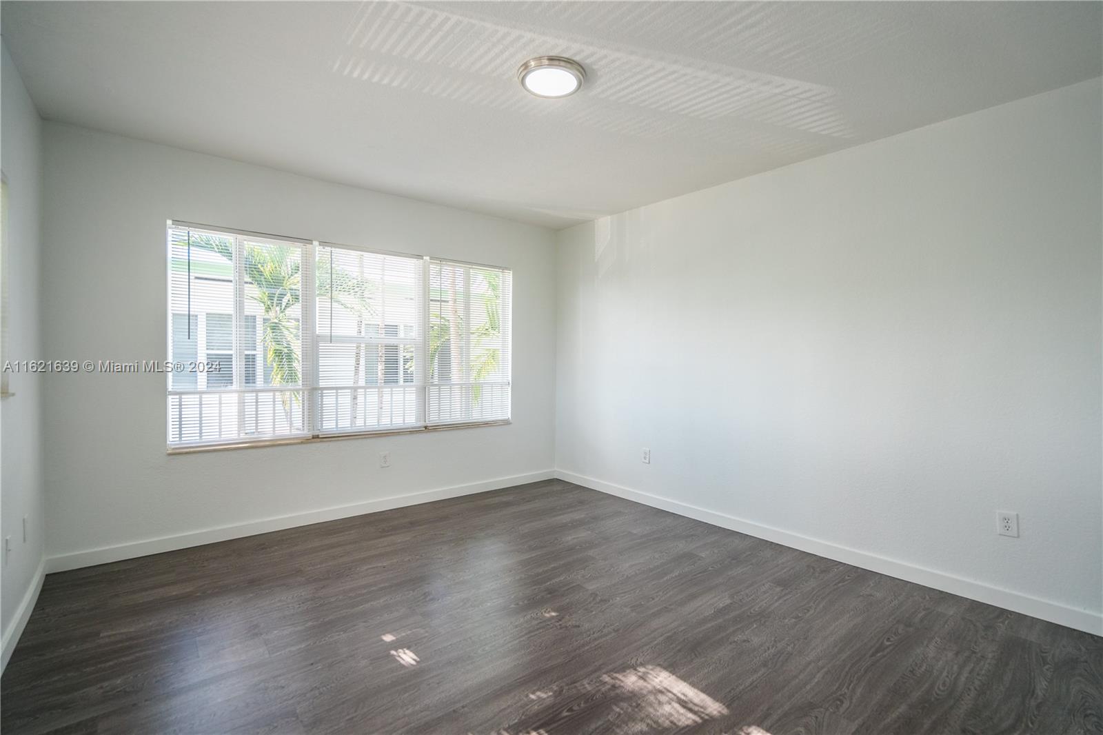 BAYVIEW TOWNHOMES CONDO - Residential Lease