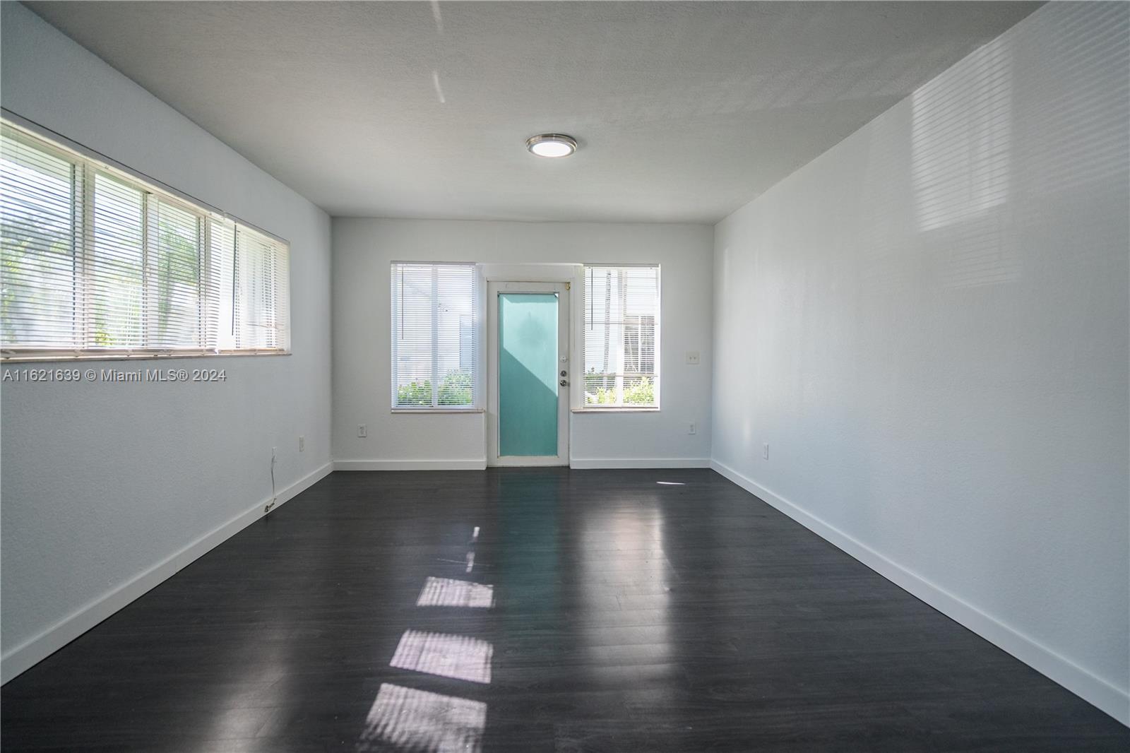 BAYVIEW TOWNHOMES CONDO - Residential Lease