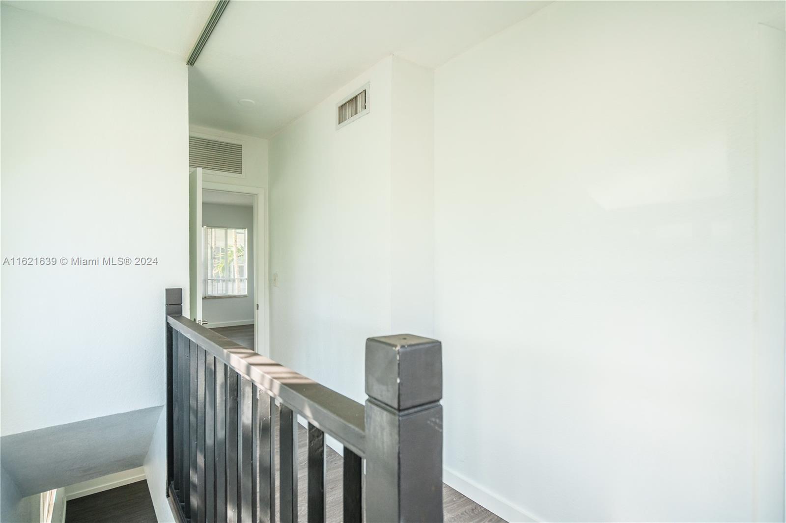 BAYVIEW TOWNHOMES CONDO - Residential Lease