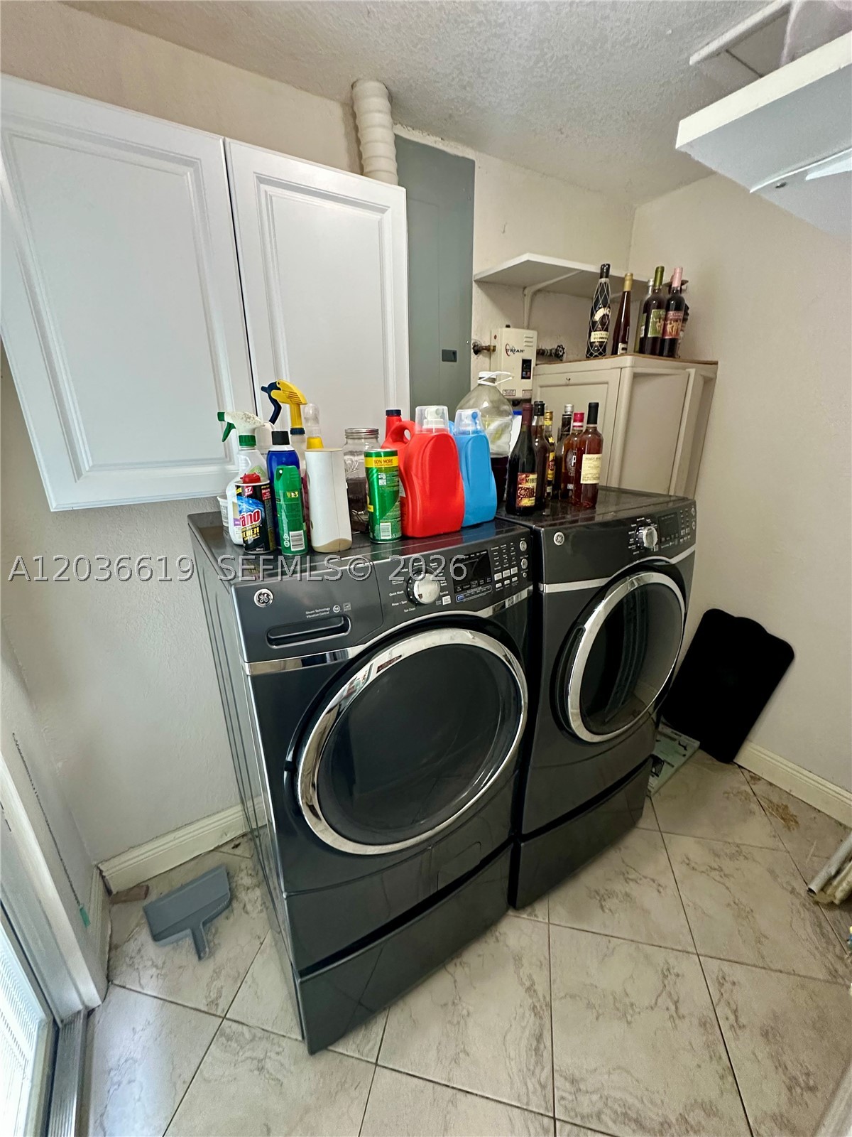 THE PINES - Residential Lease