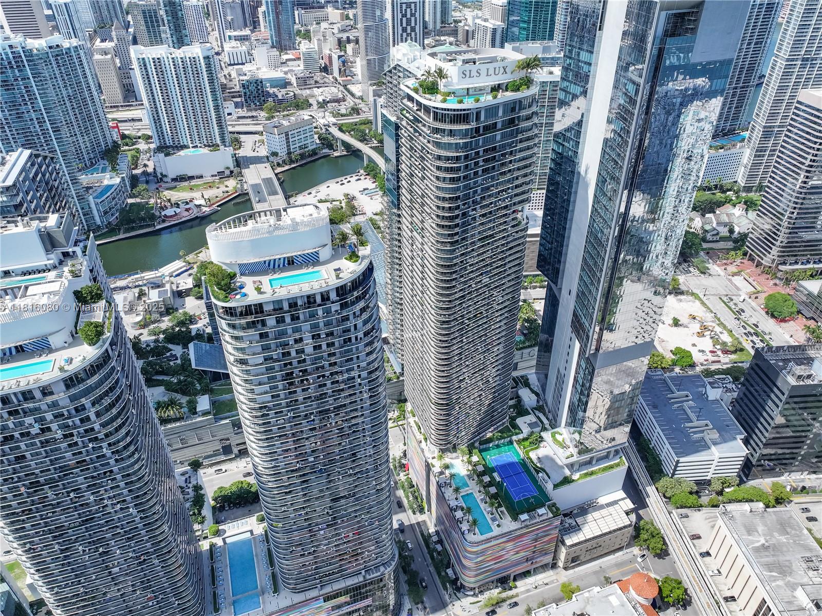 801 SMA RESIDENCES CONDO - Residential