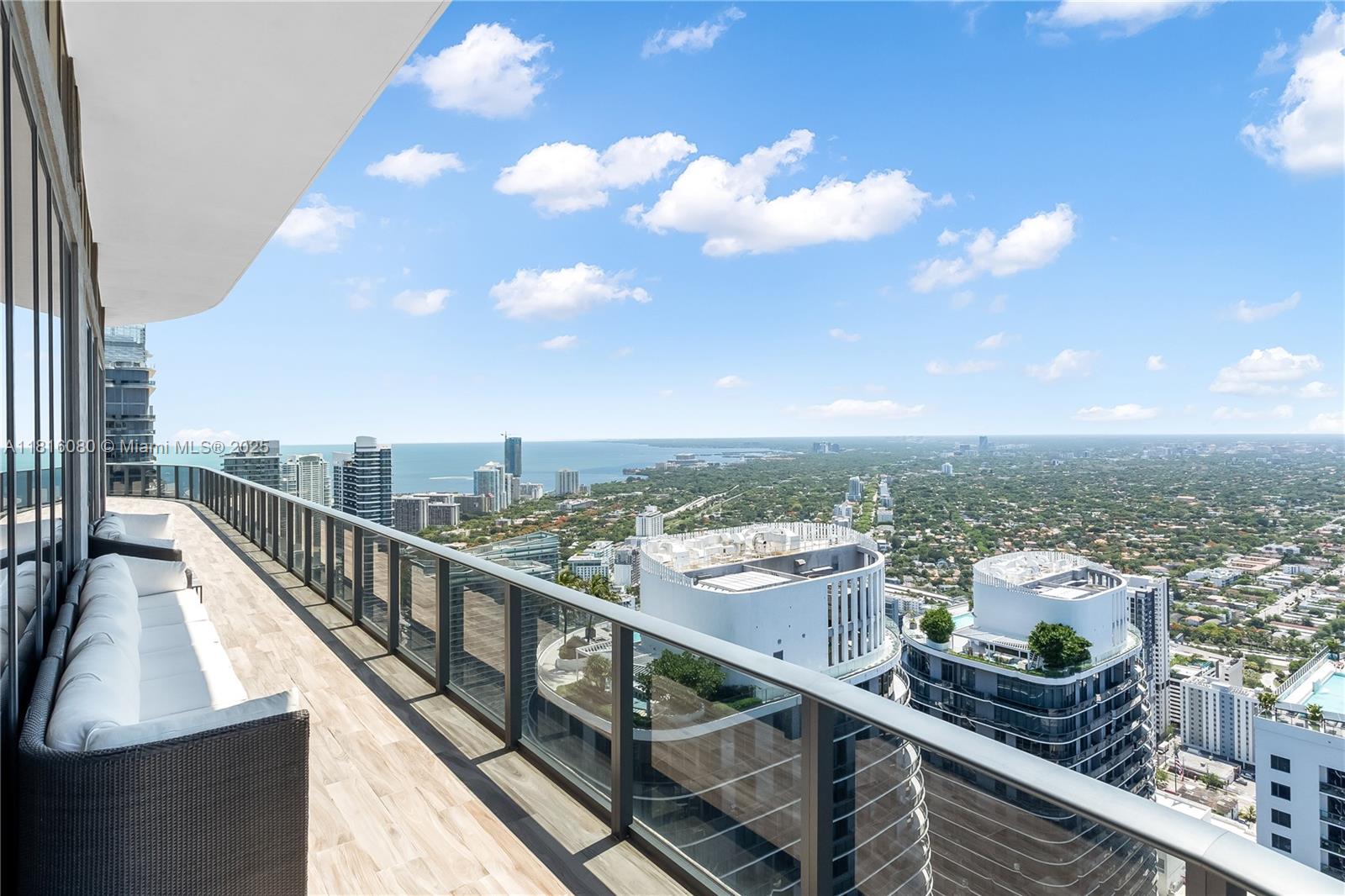 801 SMA RESIDENCES CONDO - Residential