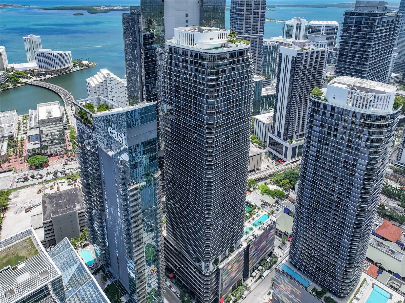 801 SMA RESIDENCES CONDO - Residential