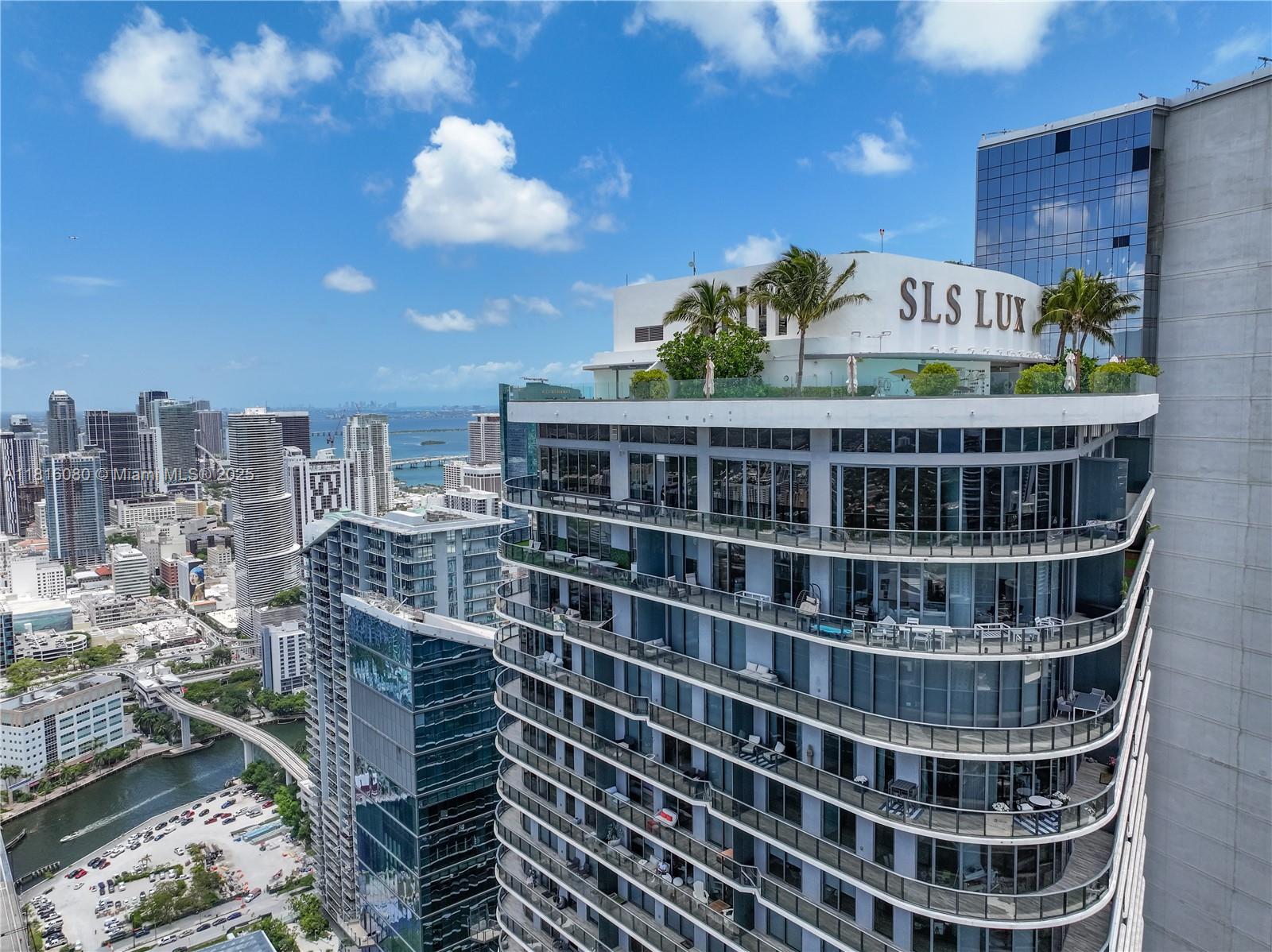 801 SMA RESIDENCES CONDO - Residential