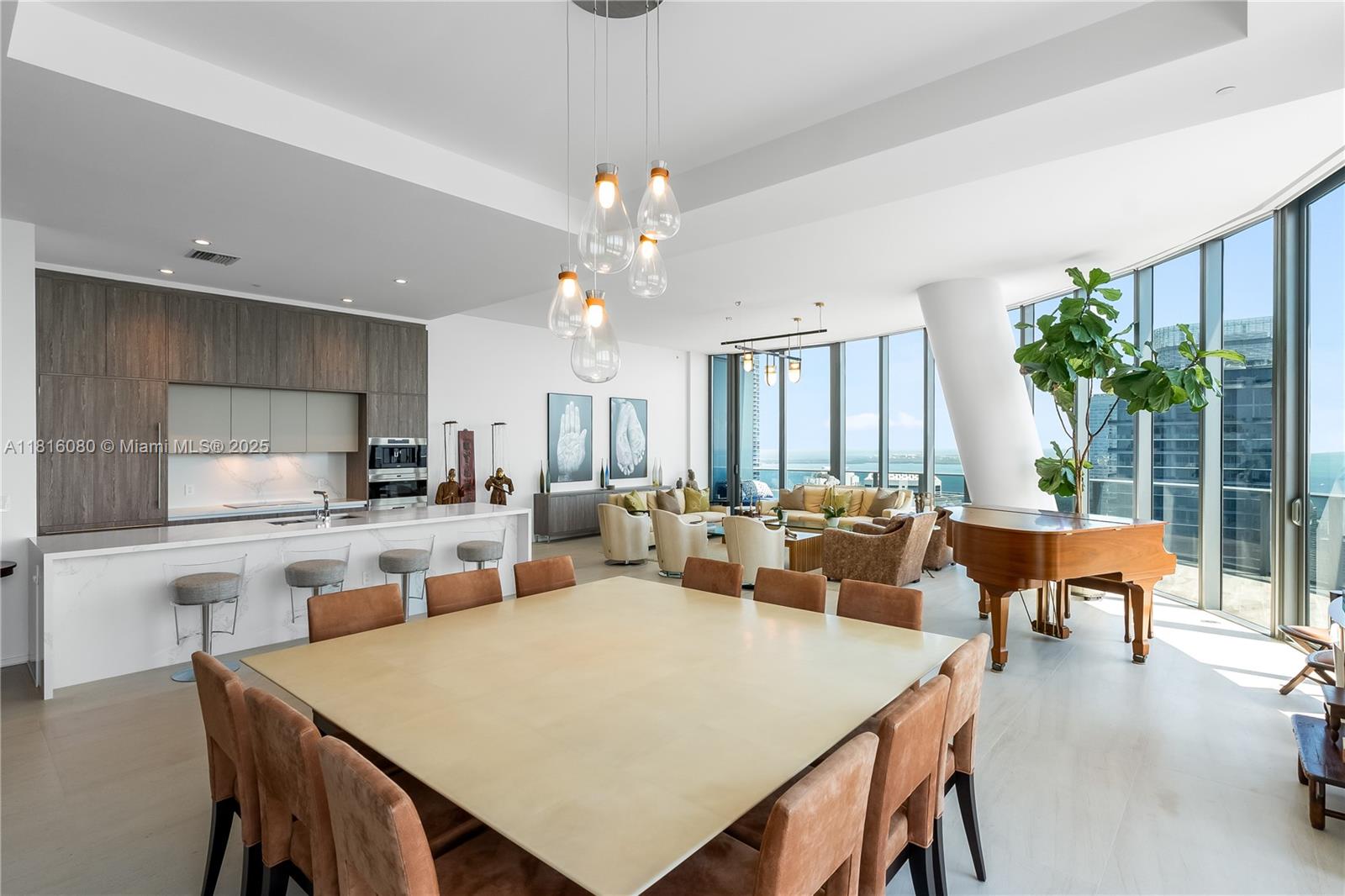 801 SMA RESIDENCES CONDO - Residential