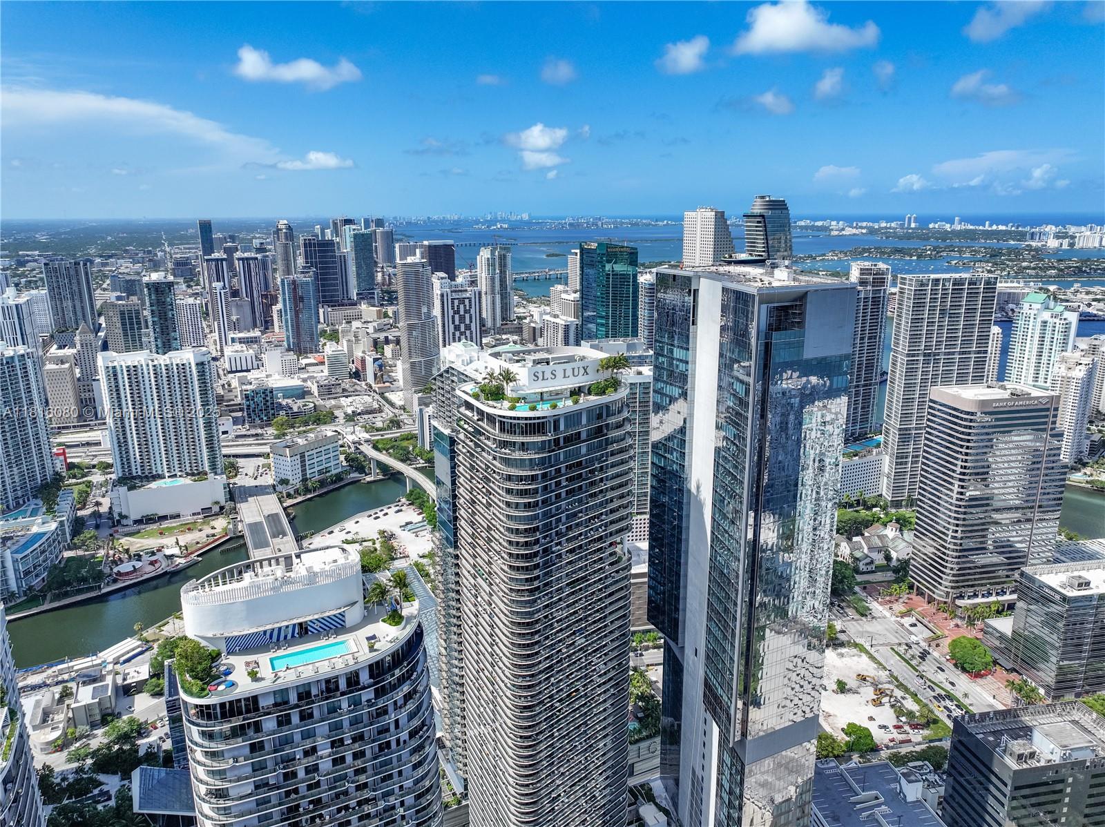 801 SMA RESIDENCES CONDO - Residential