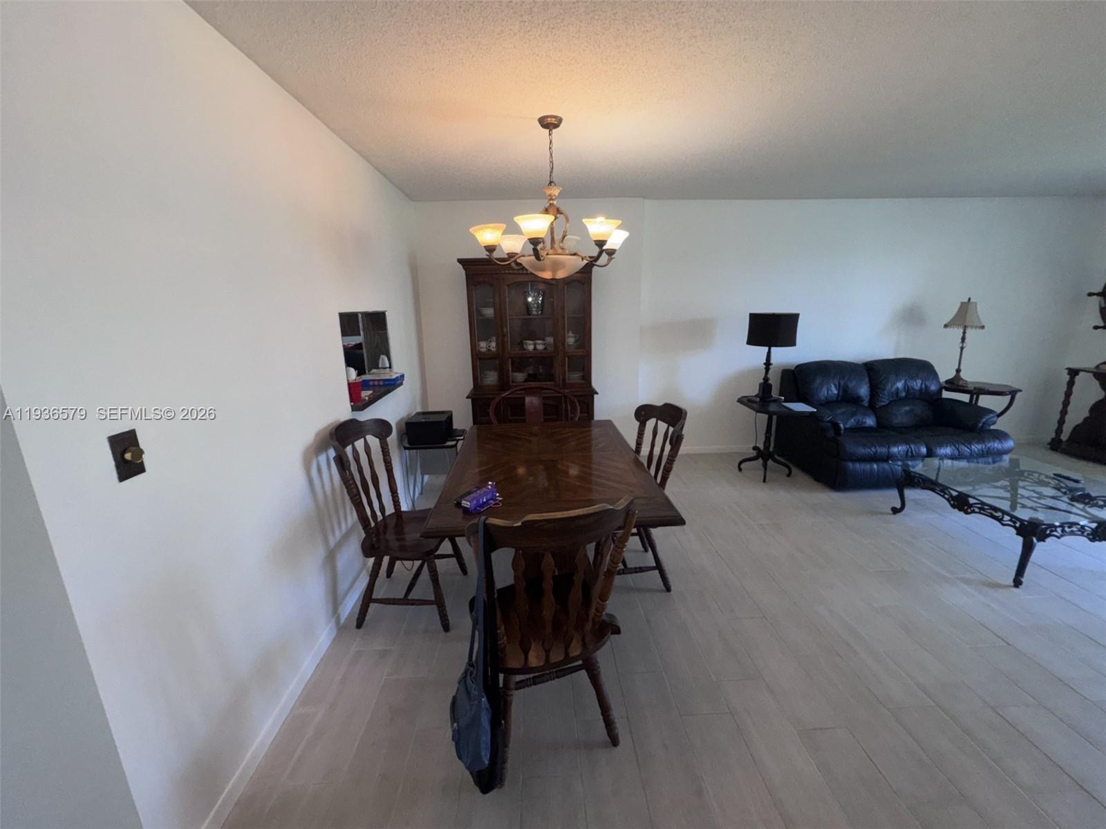 MEADOWBROOK LAKES CONDO - Residential