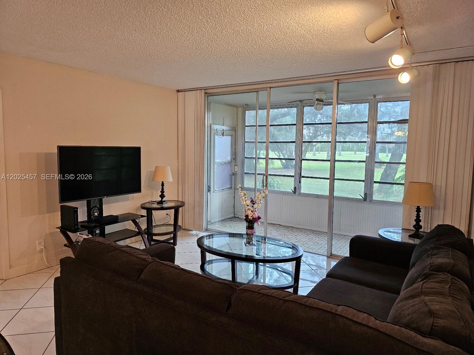 SANDS POINT CONDOMINIUM I - Residential