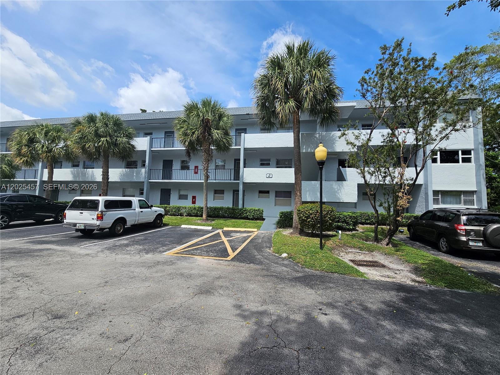 Discover the perfect blend of comfort and style in this first-floor corner unit located in Tamarac. This property features 2 bedrooms and 2 bathrooms, a walk-in closet, an upgraded kitchen, and brand-new appliances. Enjoy a beautiful golf course view, offering a peaceful and relaxing backdrop for everyday living. Each floor in the building has its own laundry room for added convenience. The community amenities include: Pool,Jacuzzi,Gym,Guest parking,Elevator in the building. Water, sewer, and garbage are included in the association fee. Rentals allowed after 2 years of ownership.