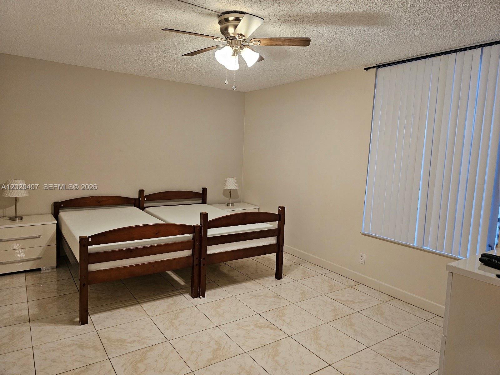 SANDS POINT CONDOMINIUM I - Residential
