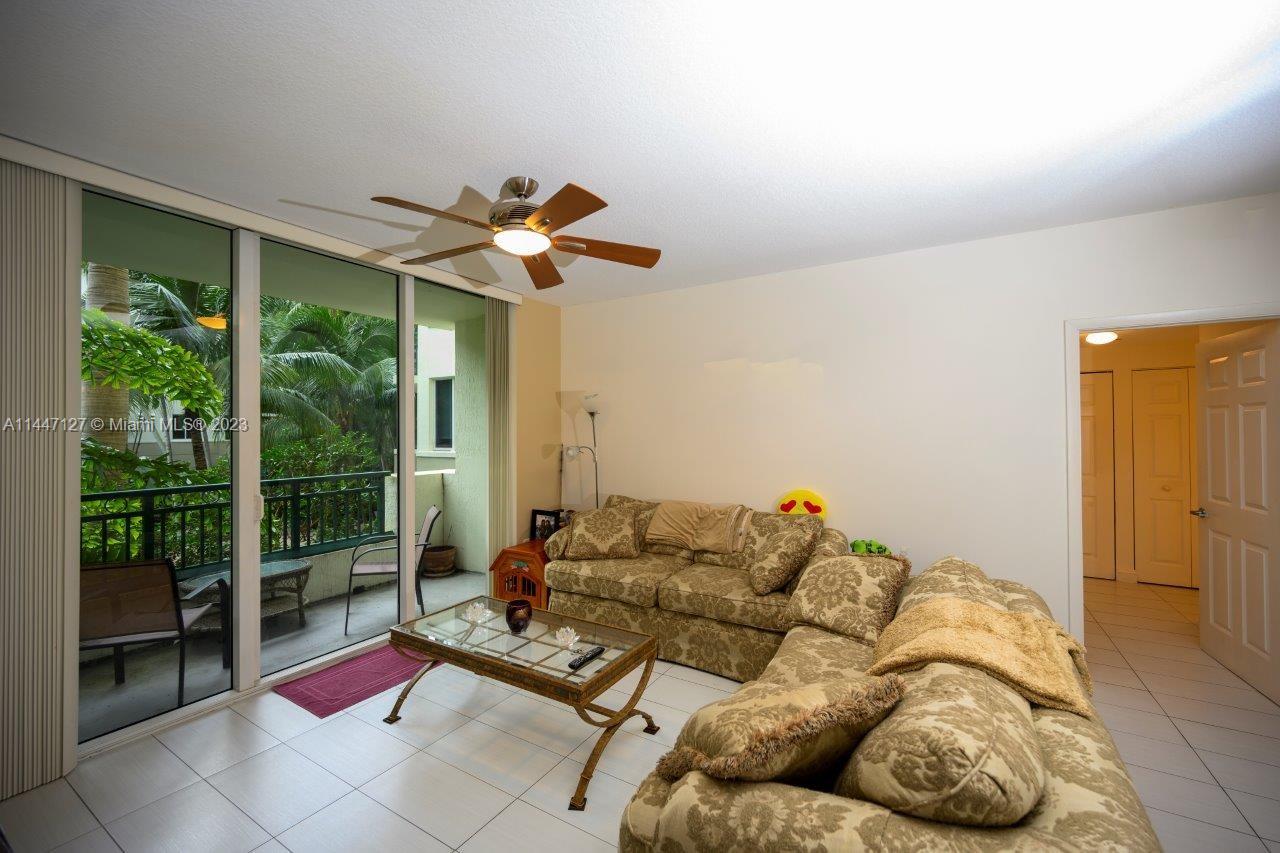 VERANDA CONDO - Residential Lease