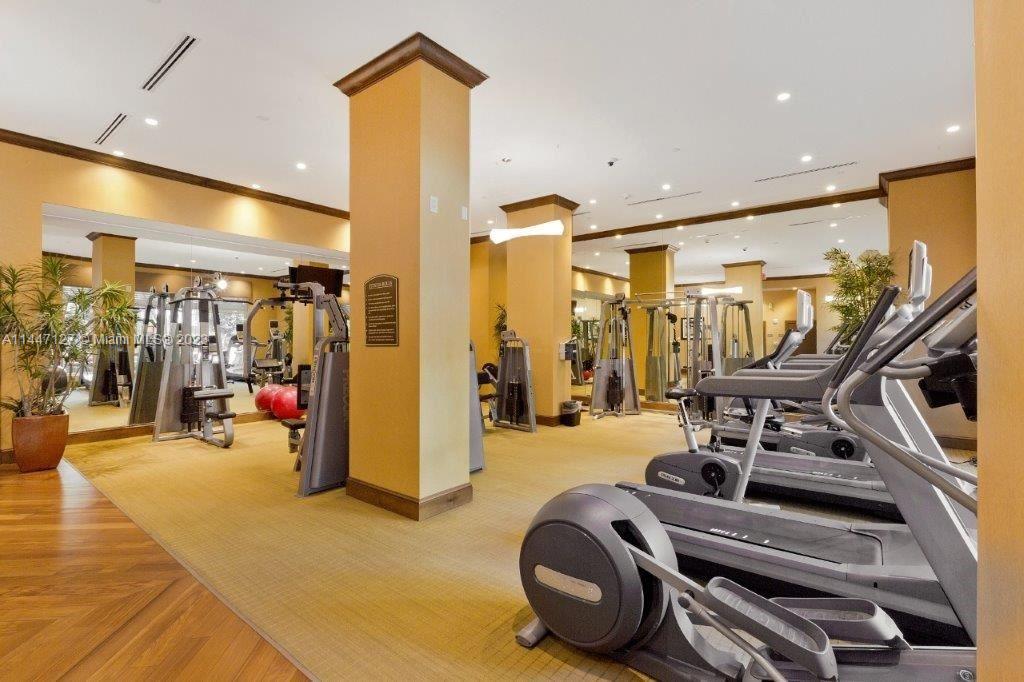 VERANDA CONDO - Residential Lease
