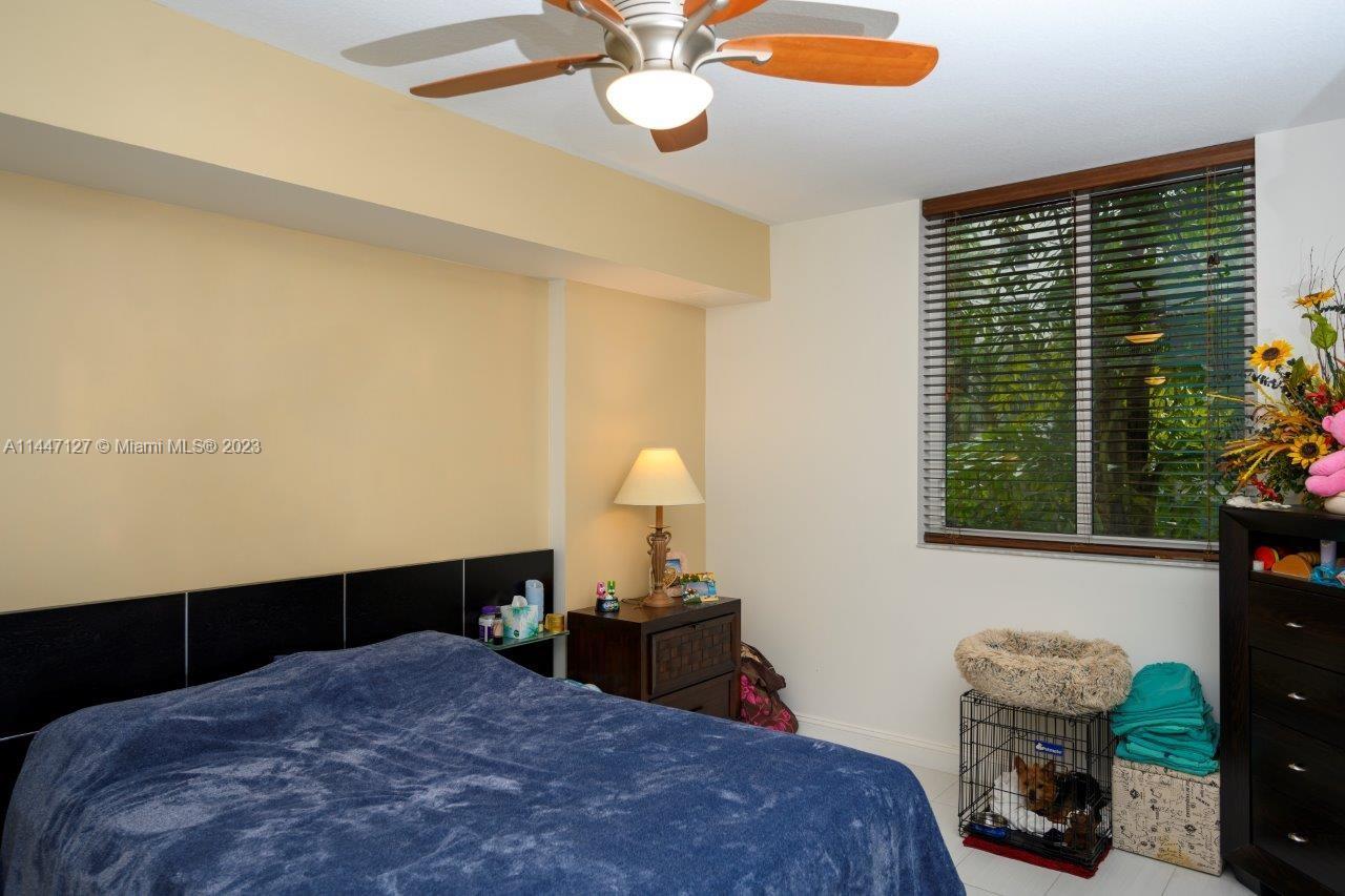 VERANDA CONDO - Residential Lease