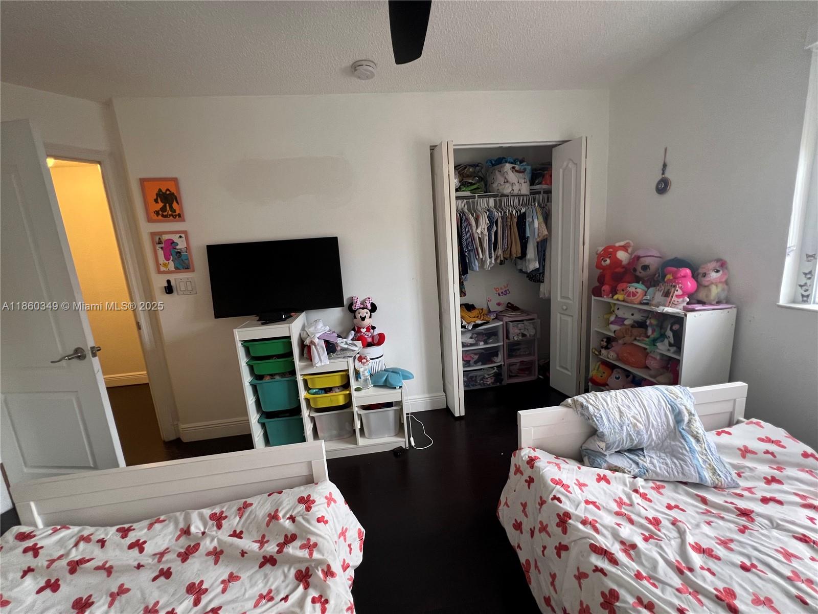 DORAL LANDINGS TOWNHOMES - Residential
