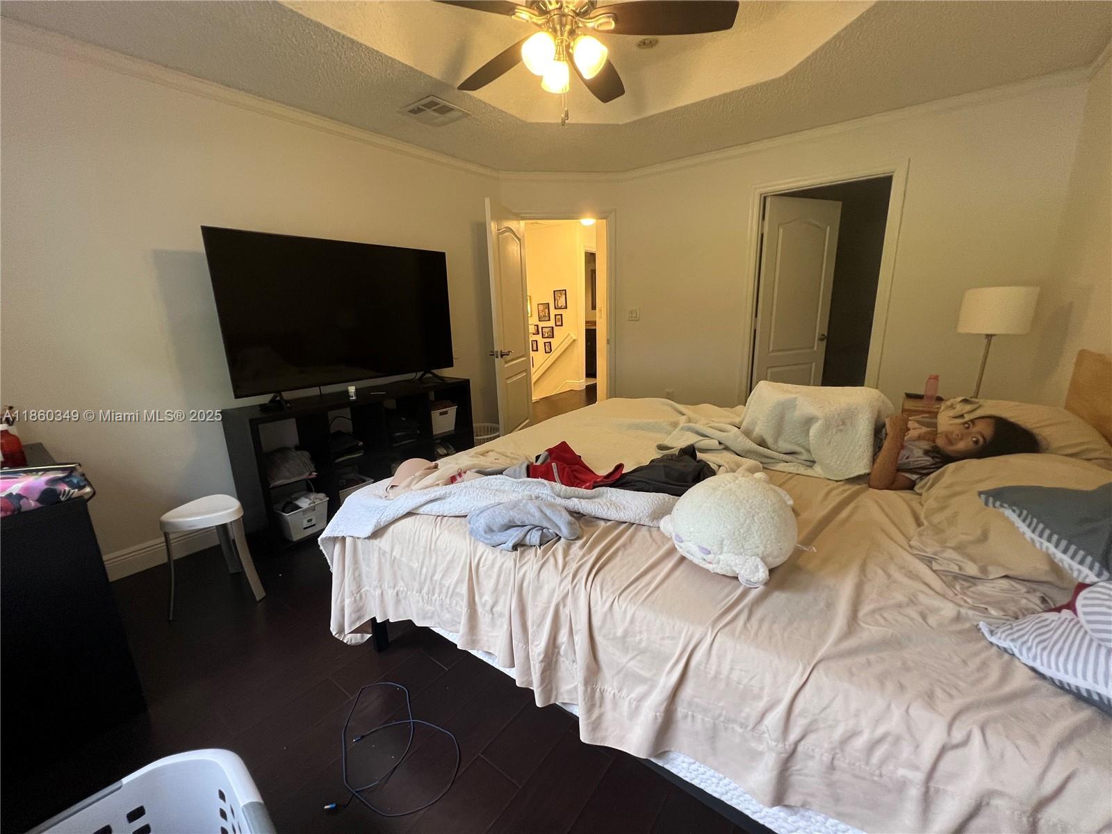 DORAL LANDINGS TOWNHOMES - Residential