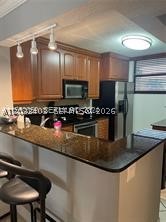 LAKE EMERALD CONDOMINIUM - Residential