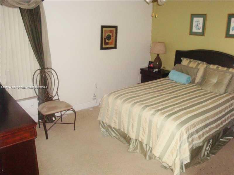 KENLAND POINTE CONDO IV - Residential Lease
