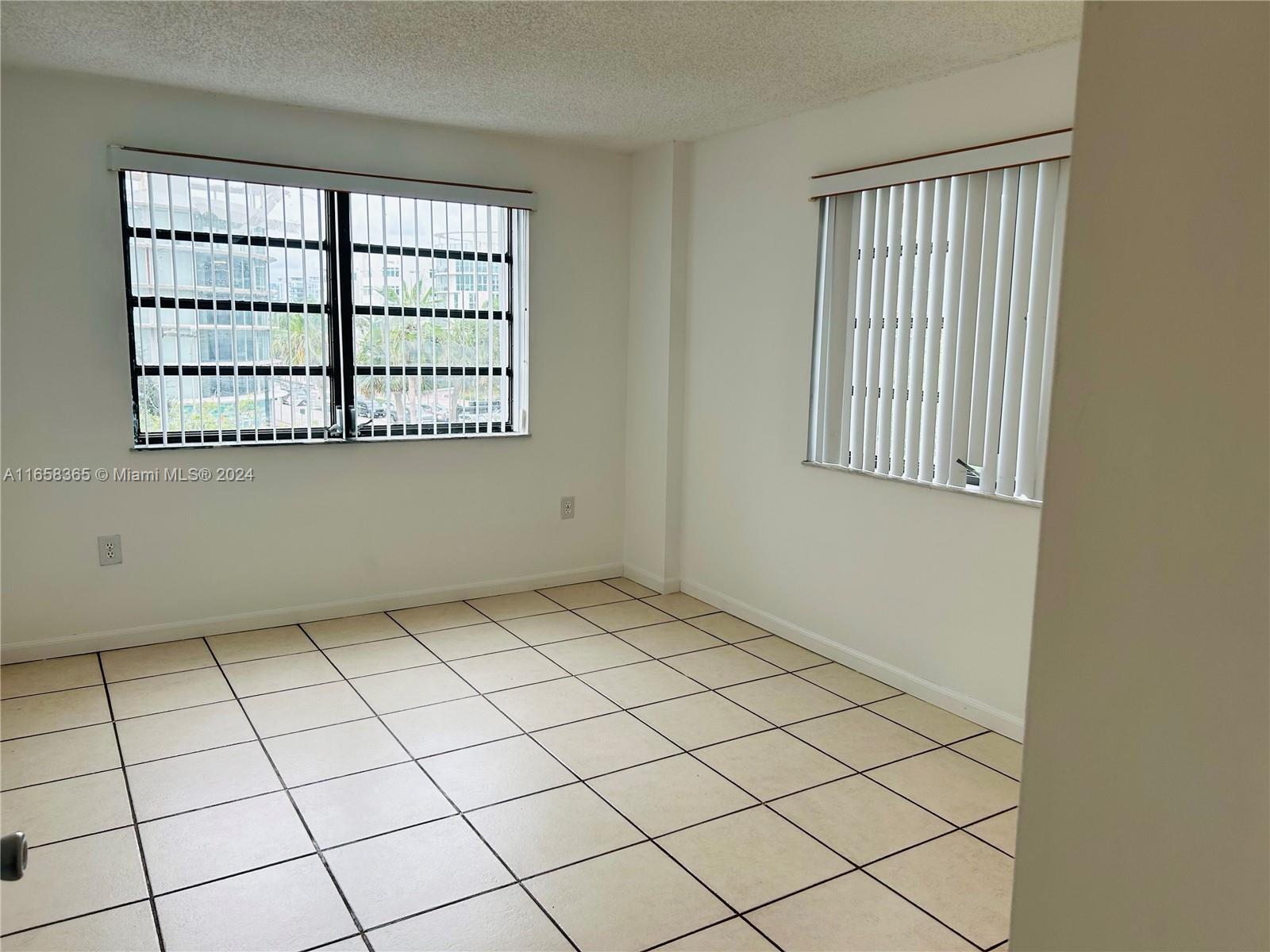 DELKUS TOWERS CONDO - Residential Lease