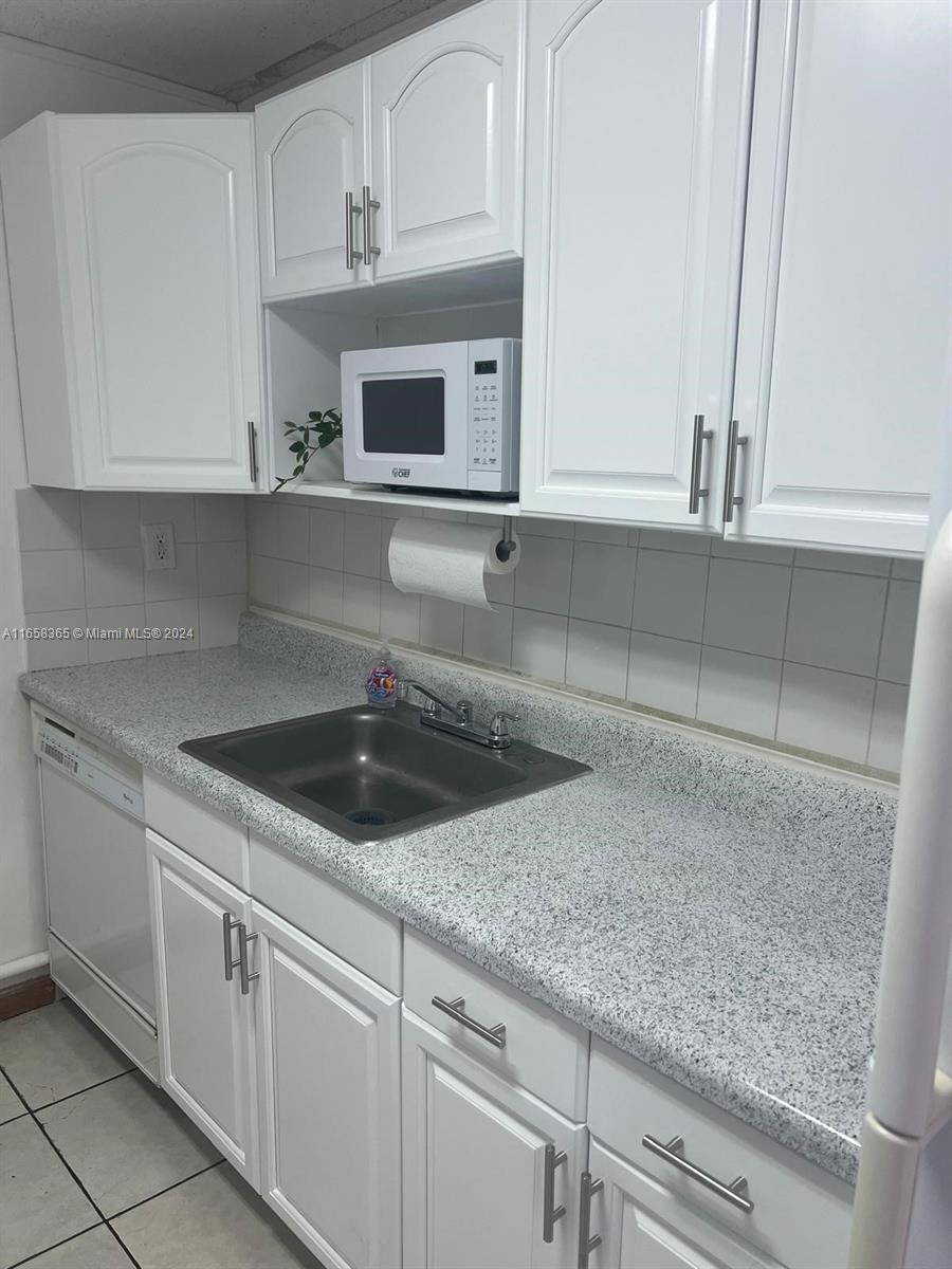 DELKUS TOWERS CONDO - Residential Lease