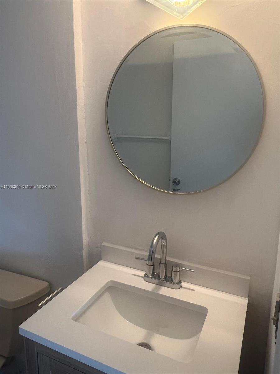 DELKUS TOWERS CONDO - Residential Lease